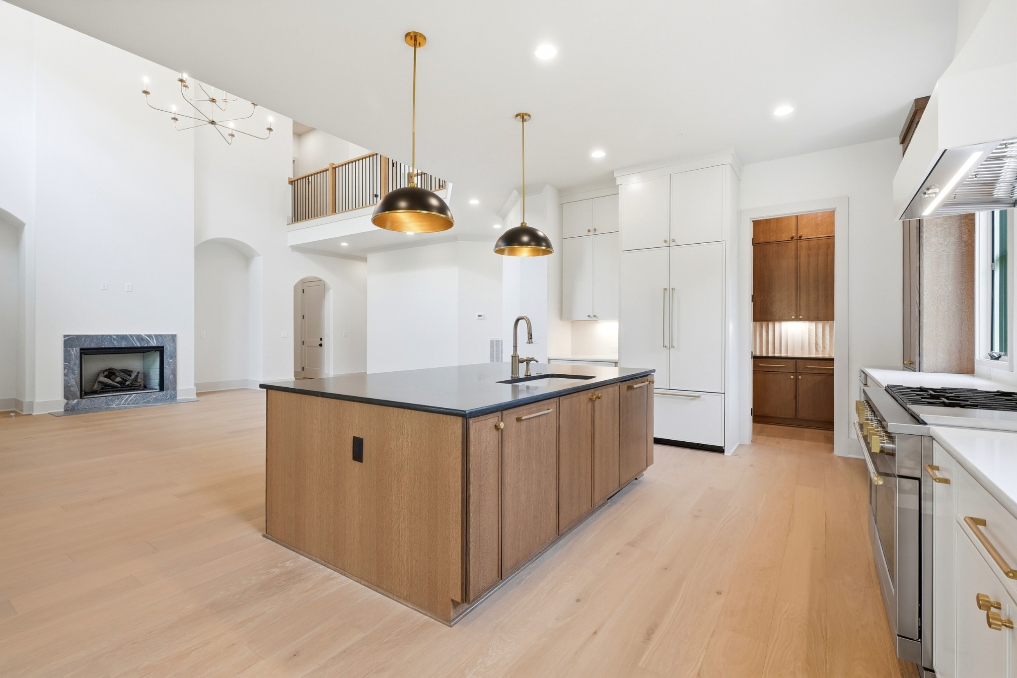 9908 Amarosa Ct