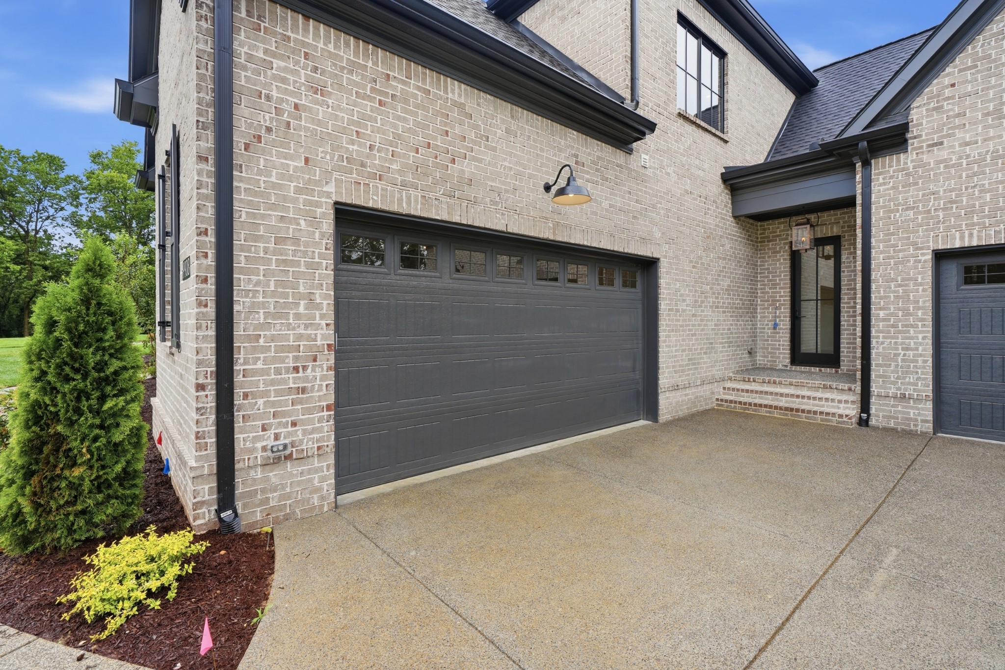9908 Amarosa Ct
