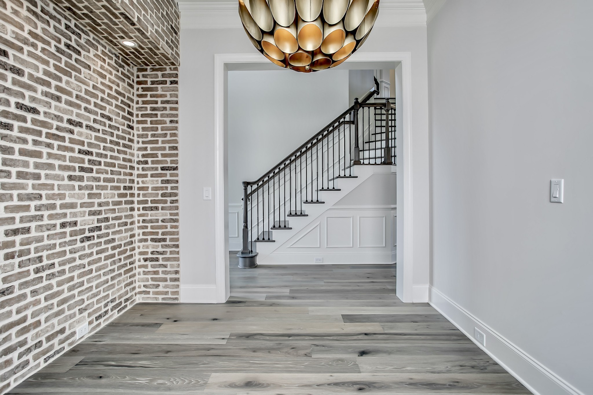 9908 Amarosa Ct