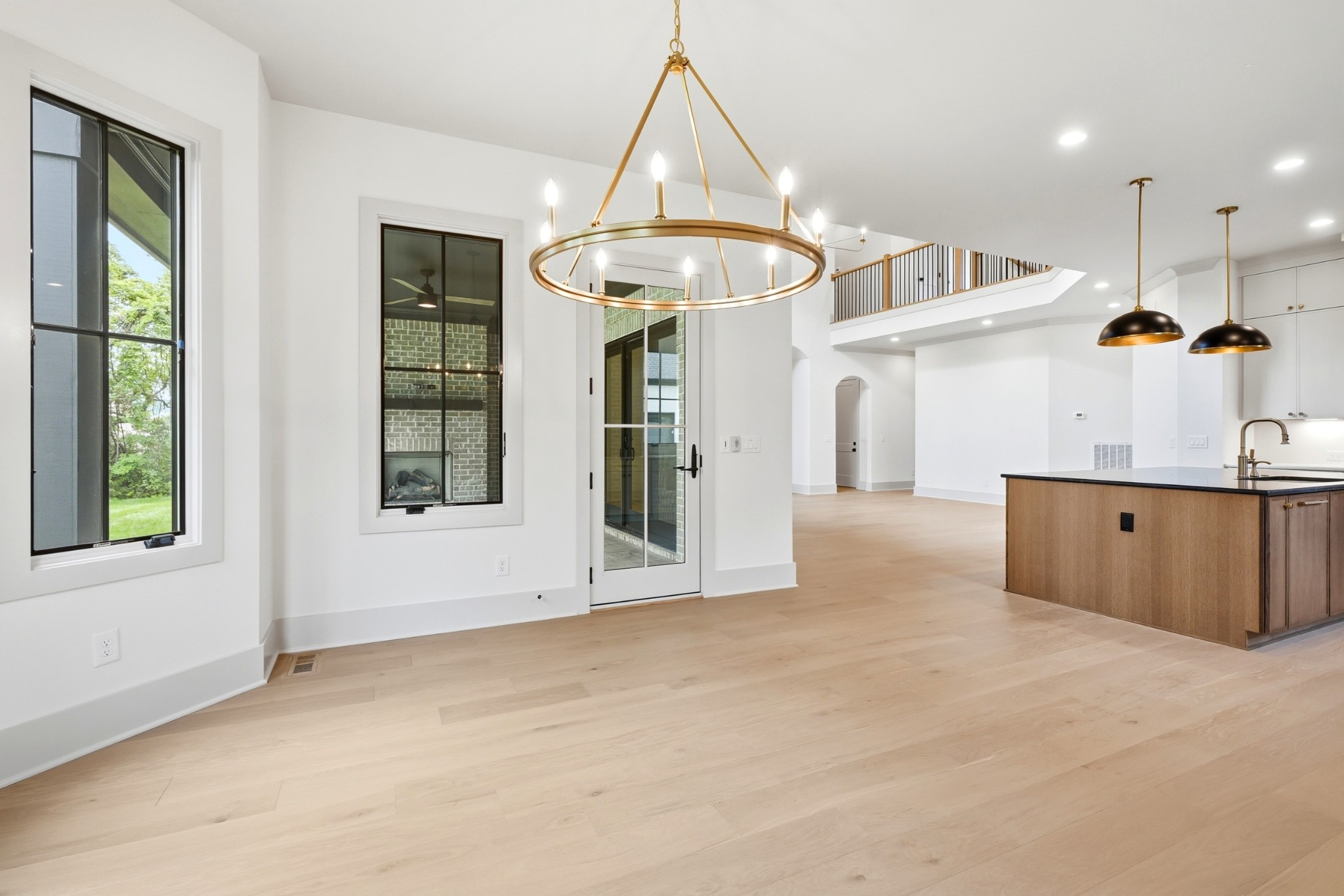 9908 Amarosa Ct