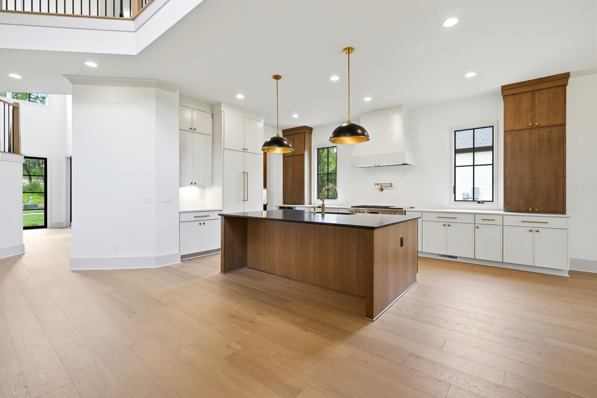 9908 Amarosa Ct