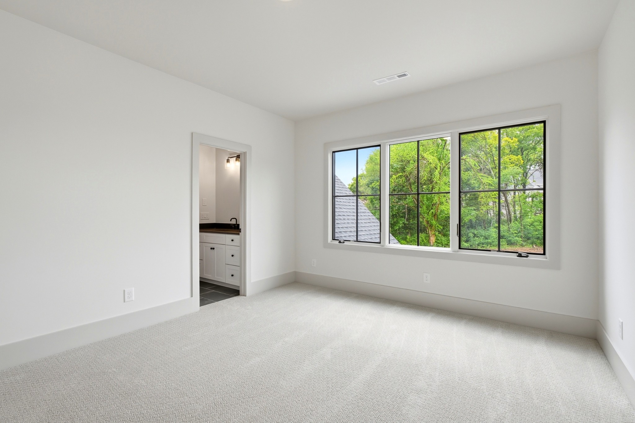 9908 Amarosa Ct