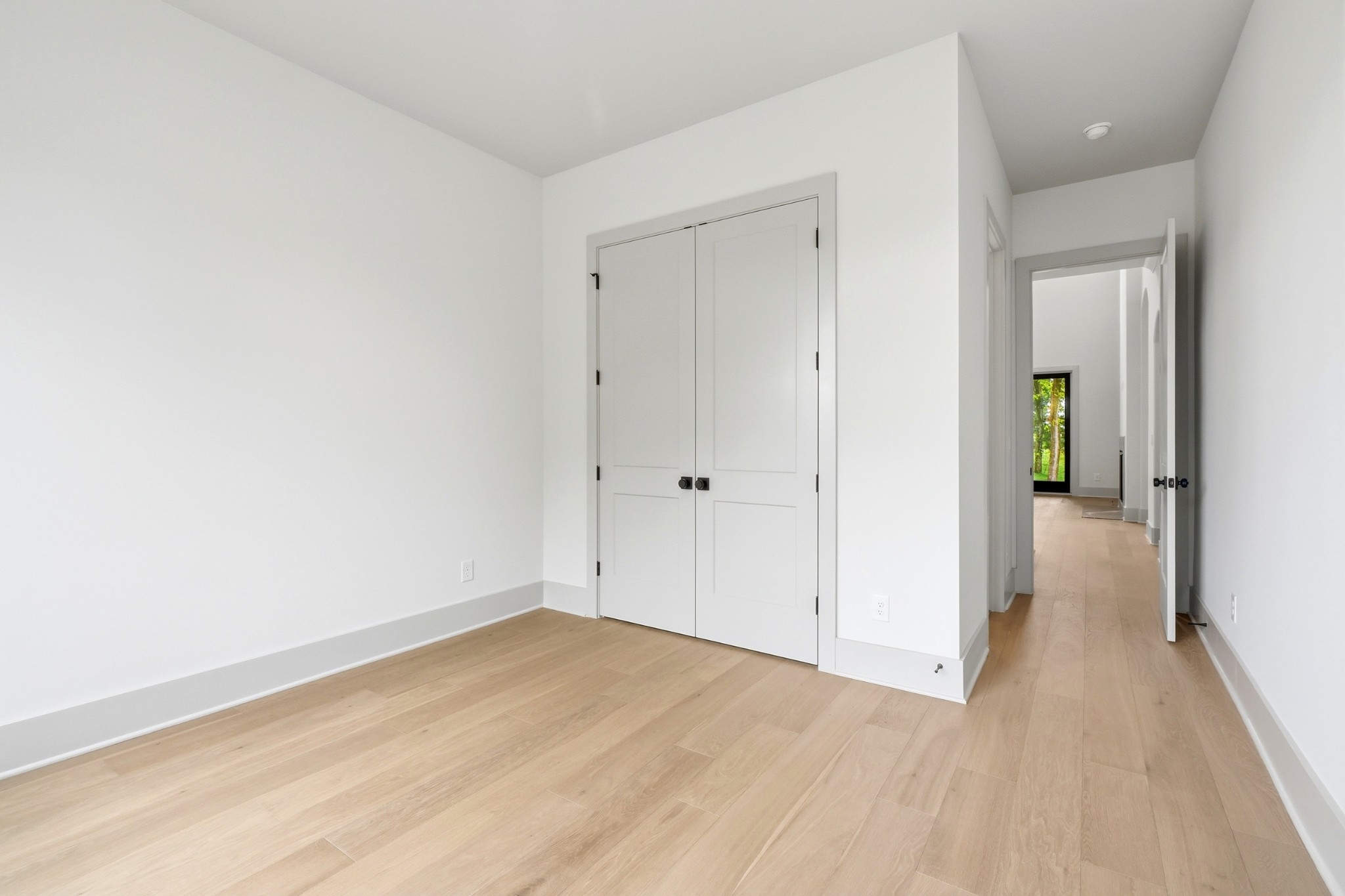 9908 Amarosa Ct
