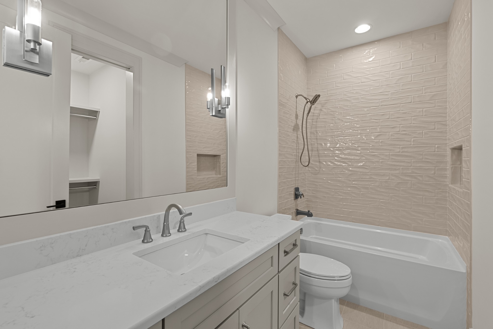 8105 Turning Point Dr