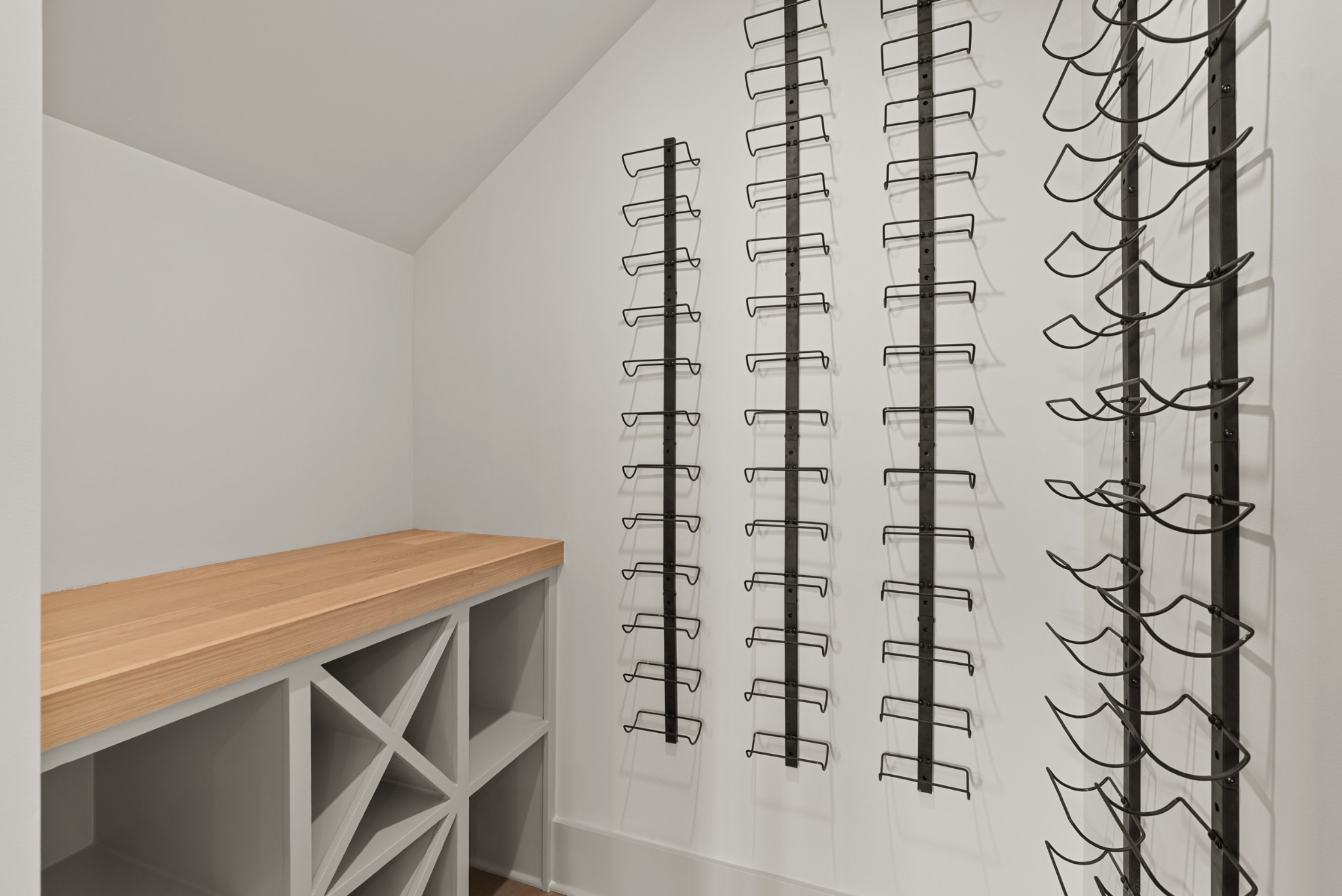 8105 Turning Point Dr