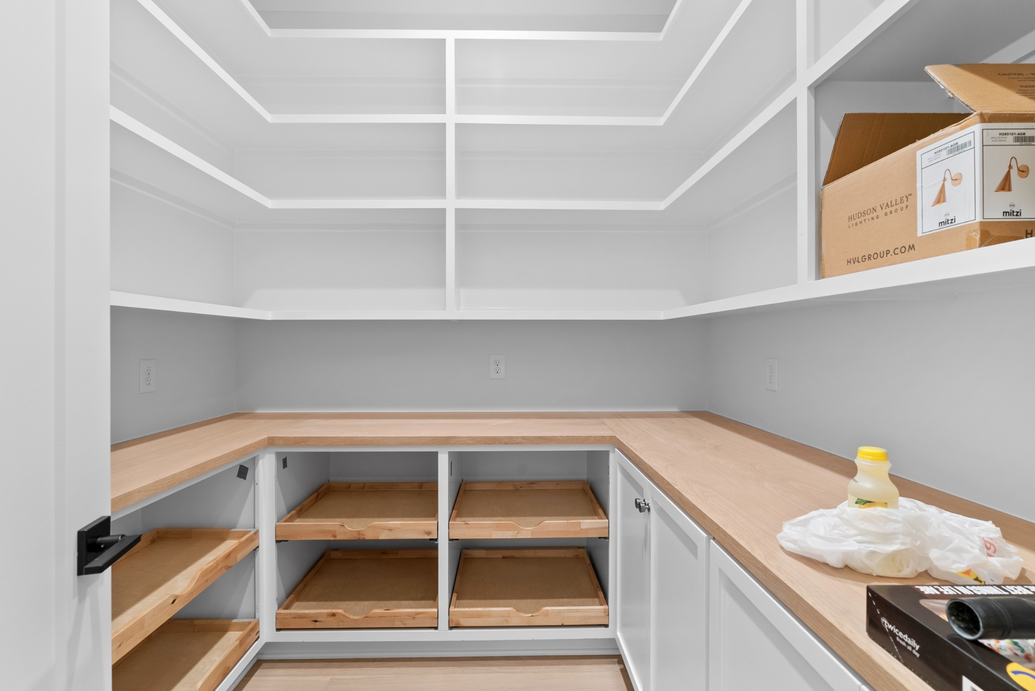 8123 Boiling Springs Pl