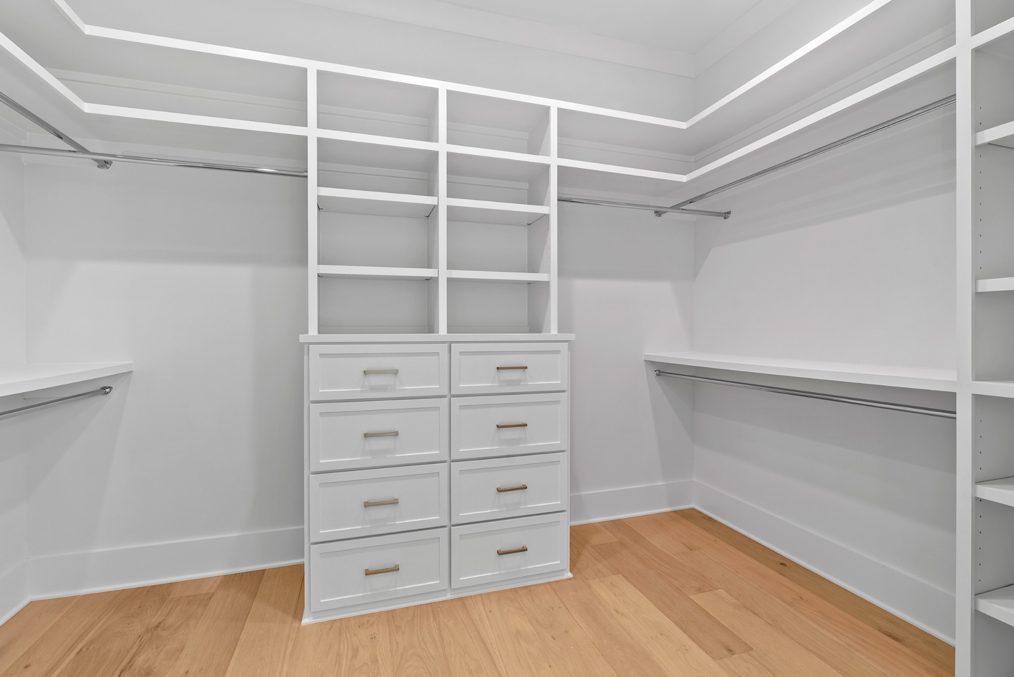 8123 Boiling Springs Pl