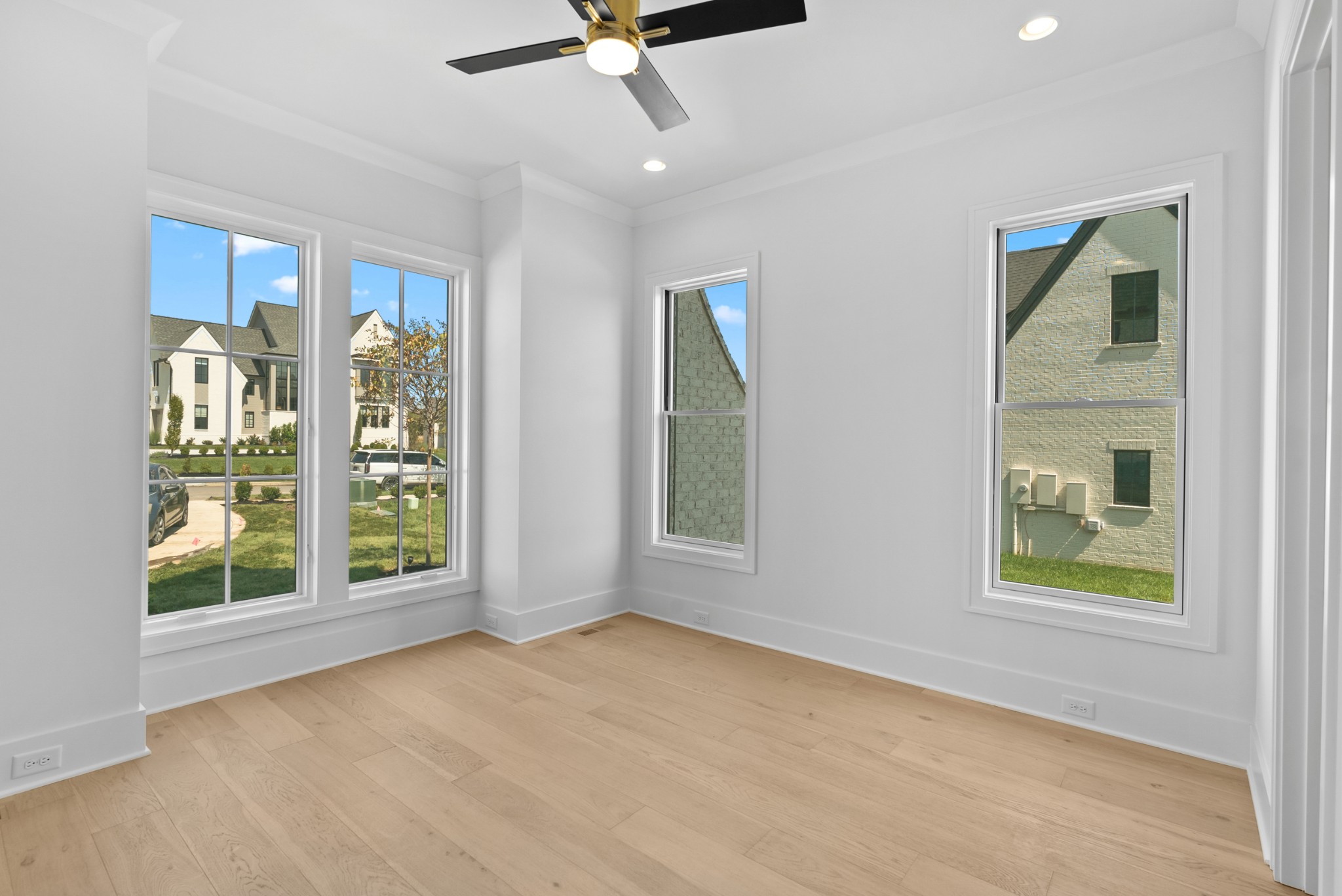 8123 Boiling Springs Pl