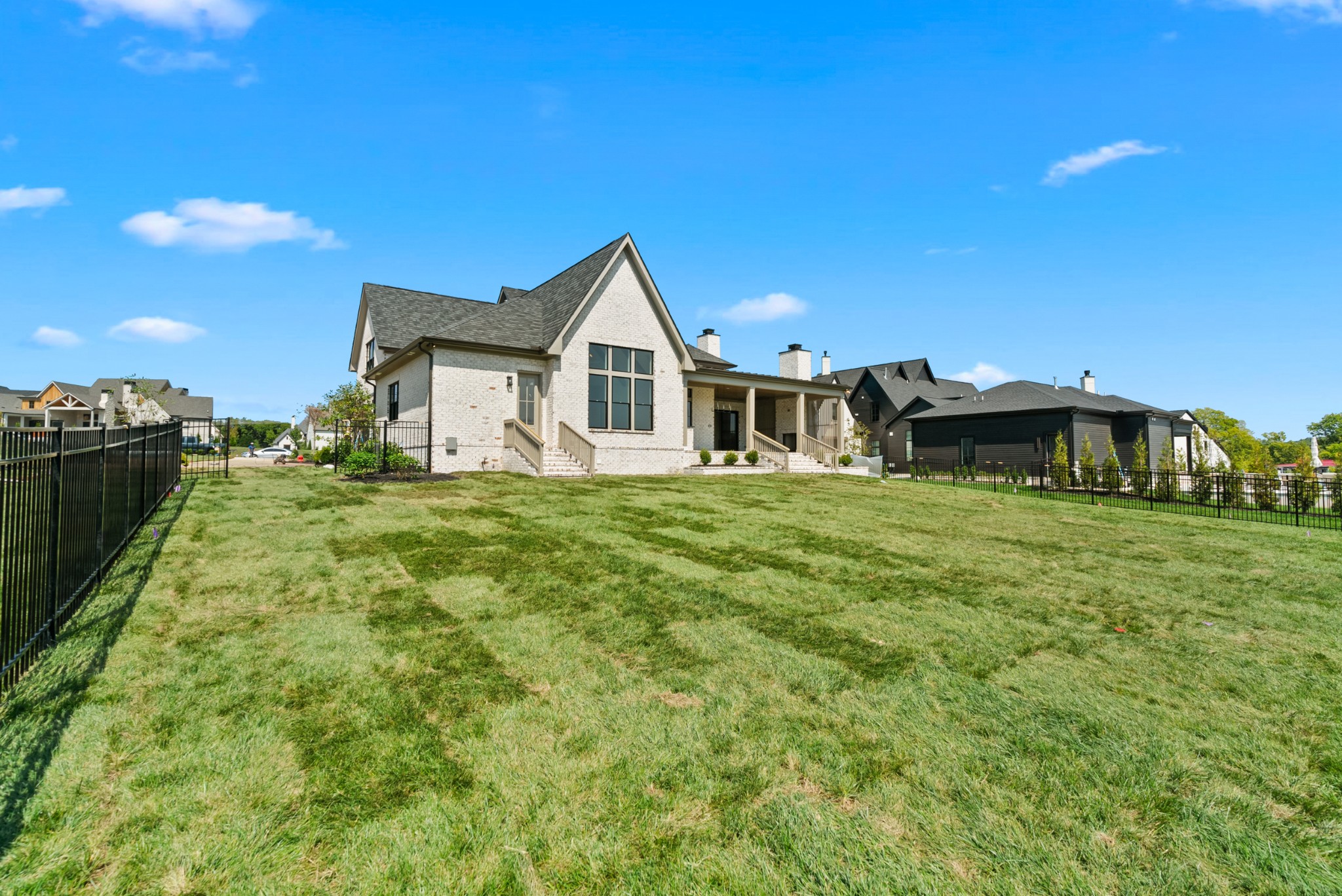 8123 Boiling Springs Pl