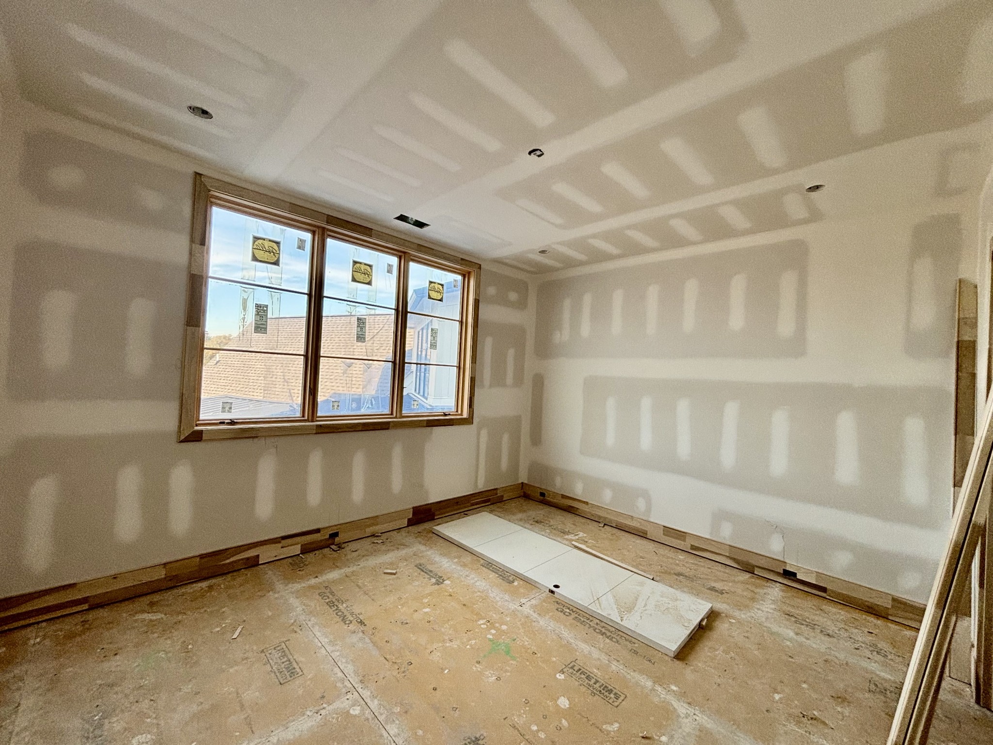 8102 Turning Point Dr