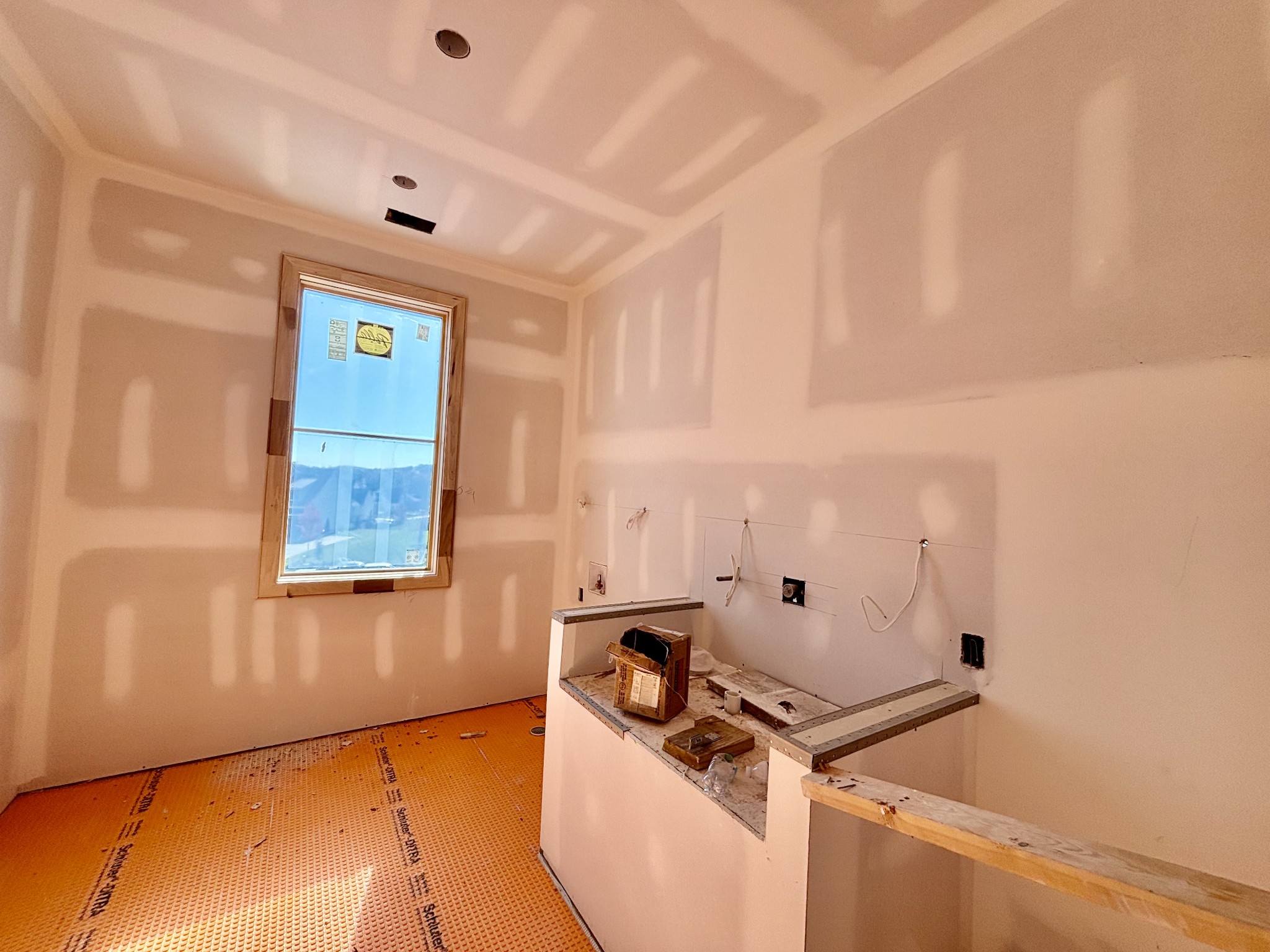 8102 Turning Point Dr