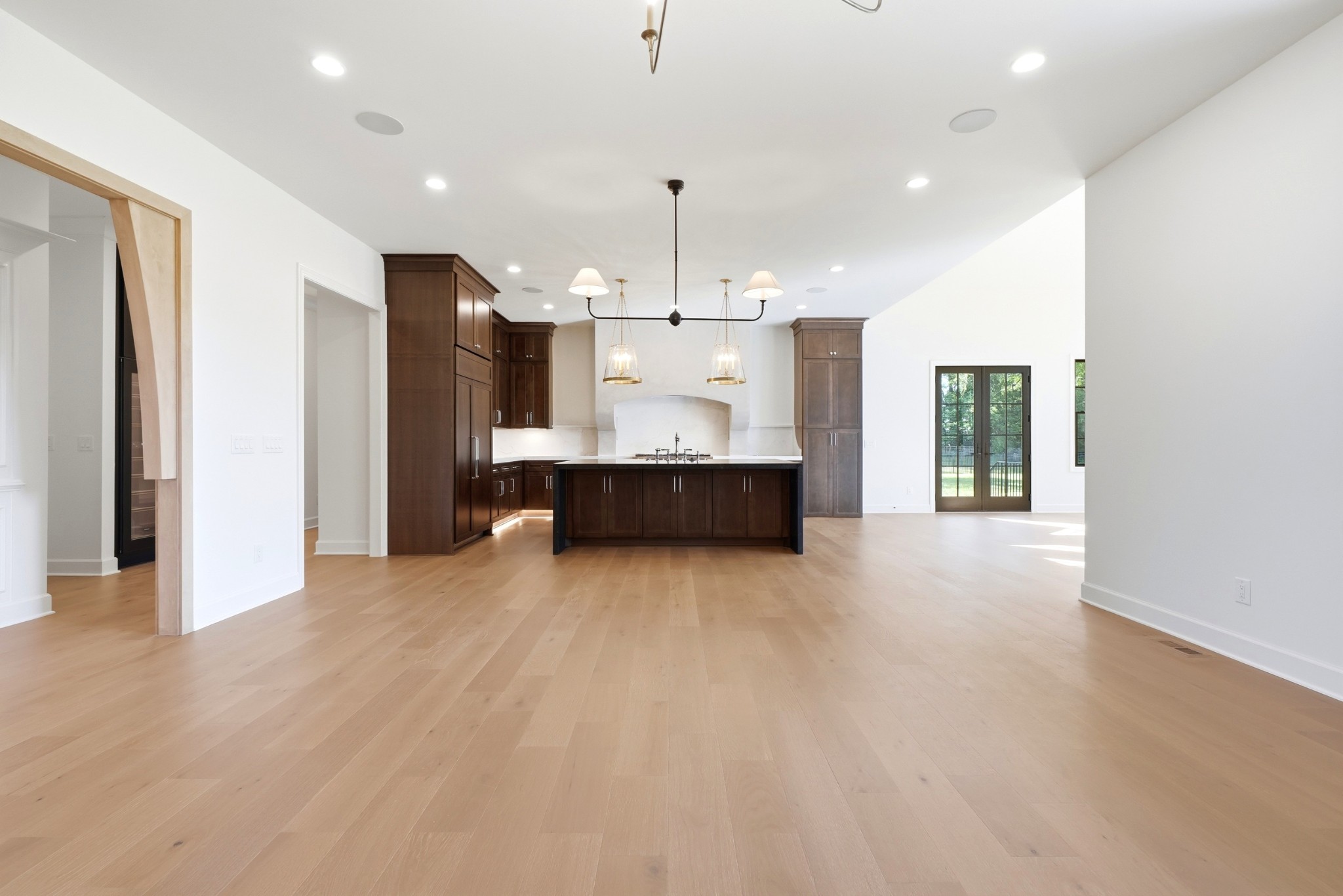 9900 Amarosa Ct