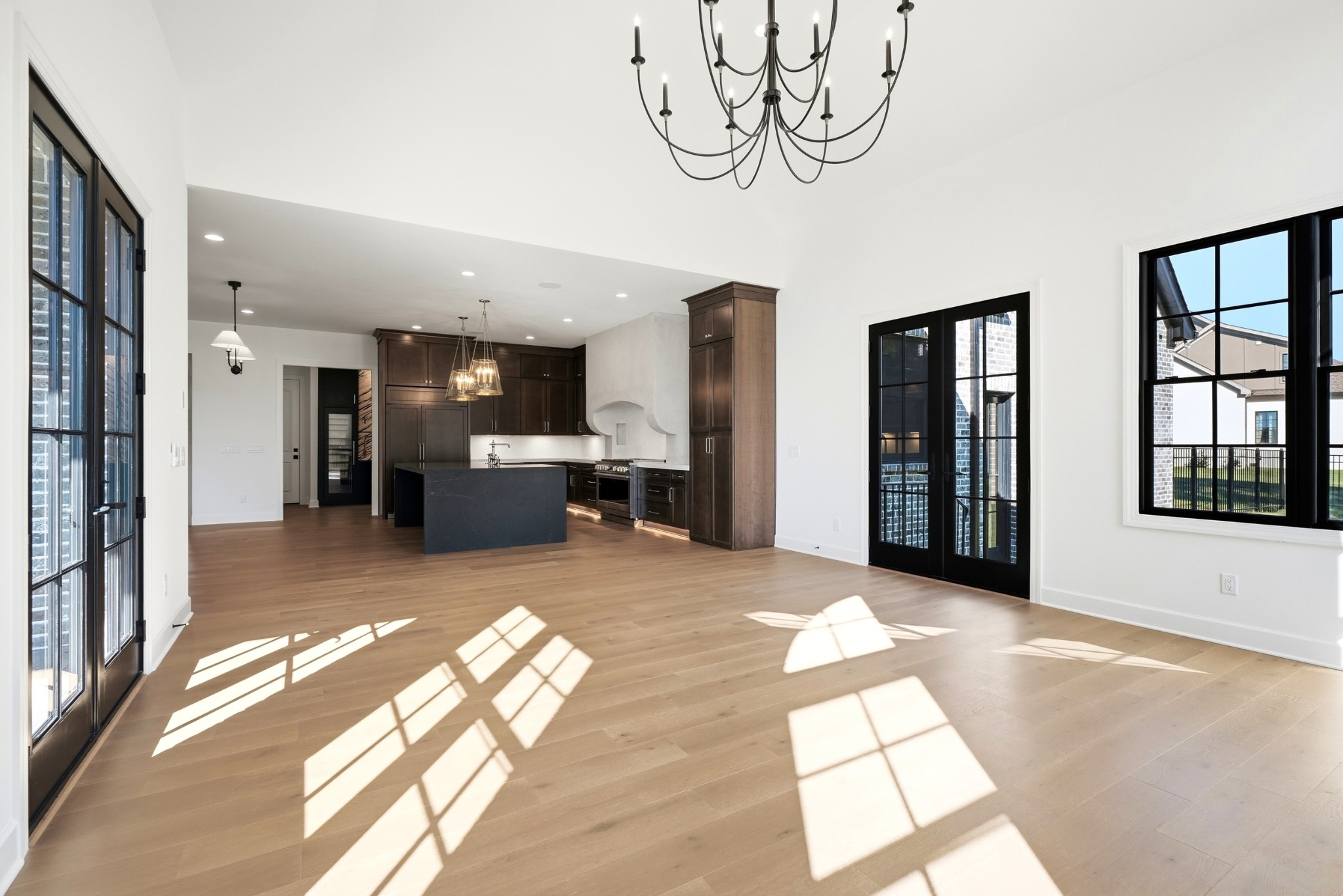 9900 Amarosa Ct