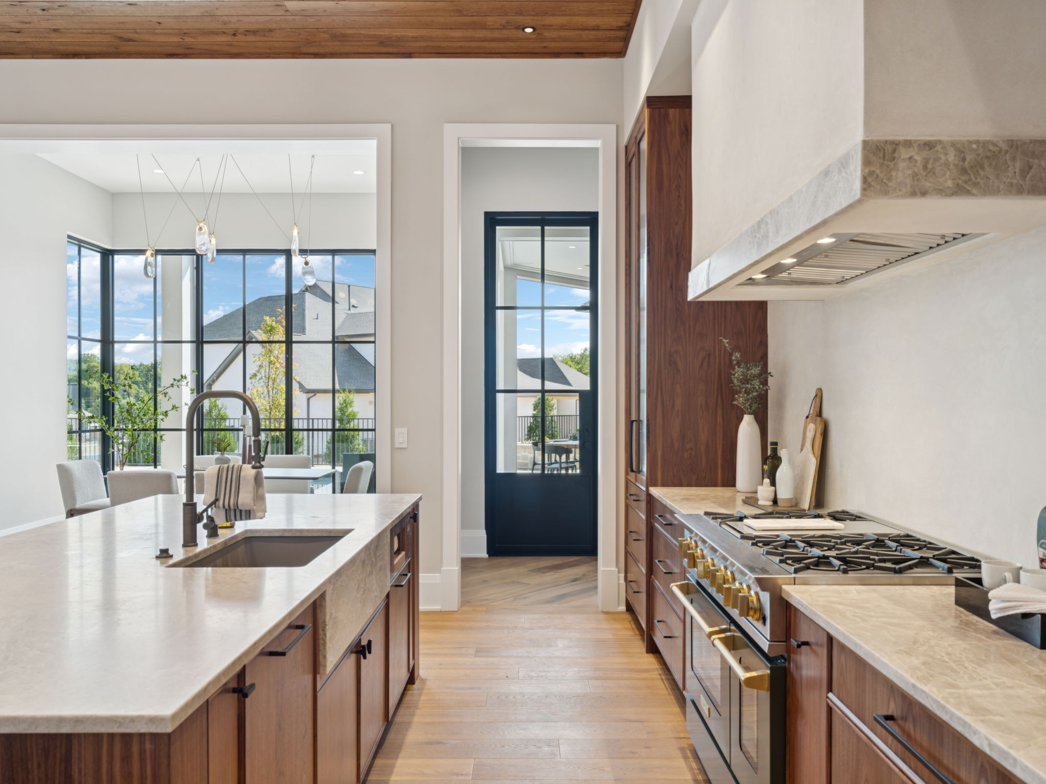 8101 Turning Point Dr