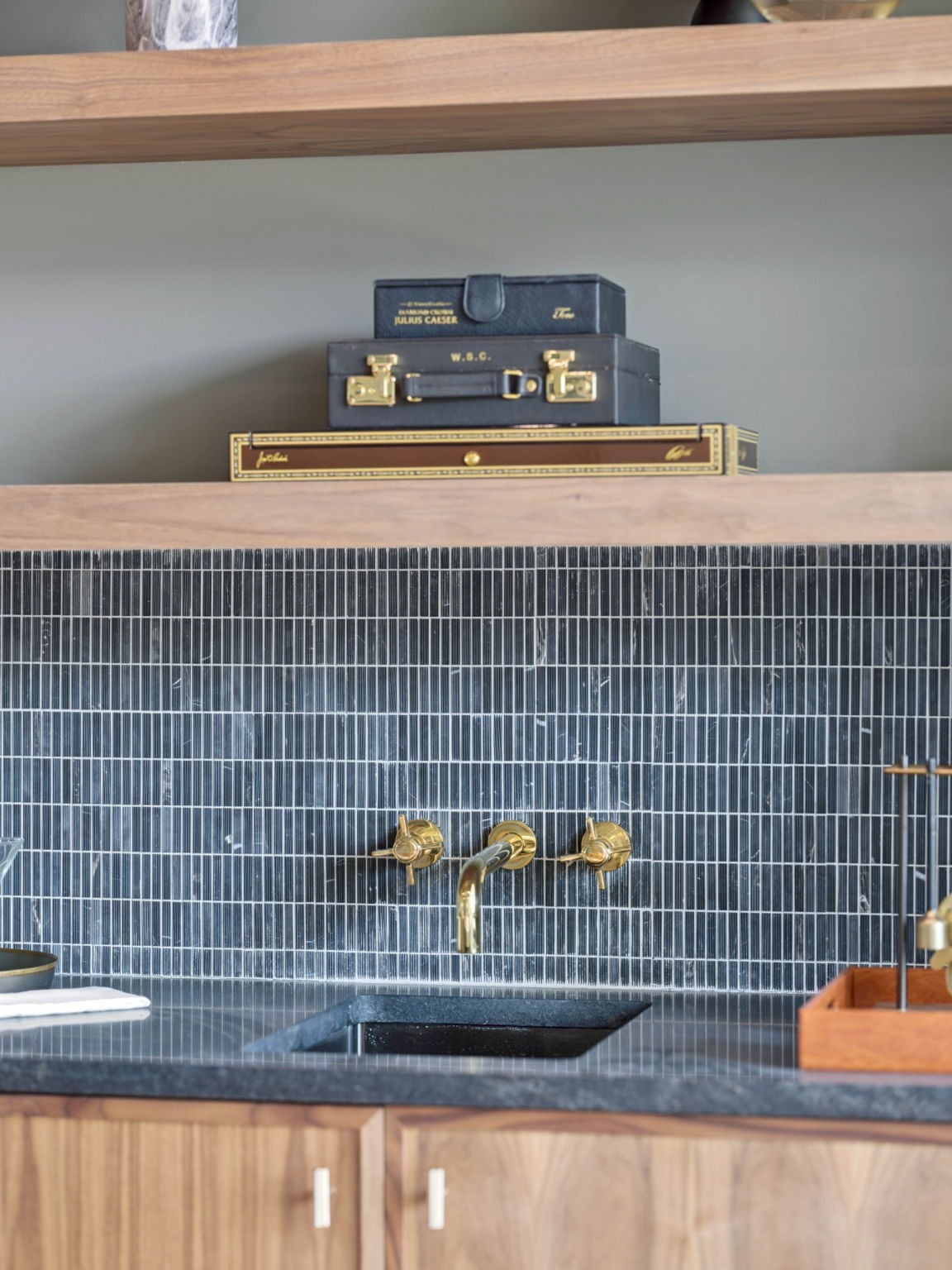 8101 Turning Point Dr