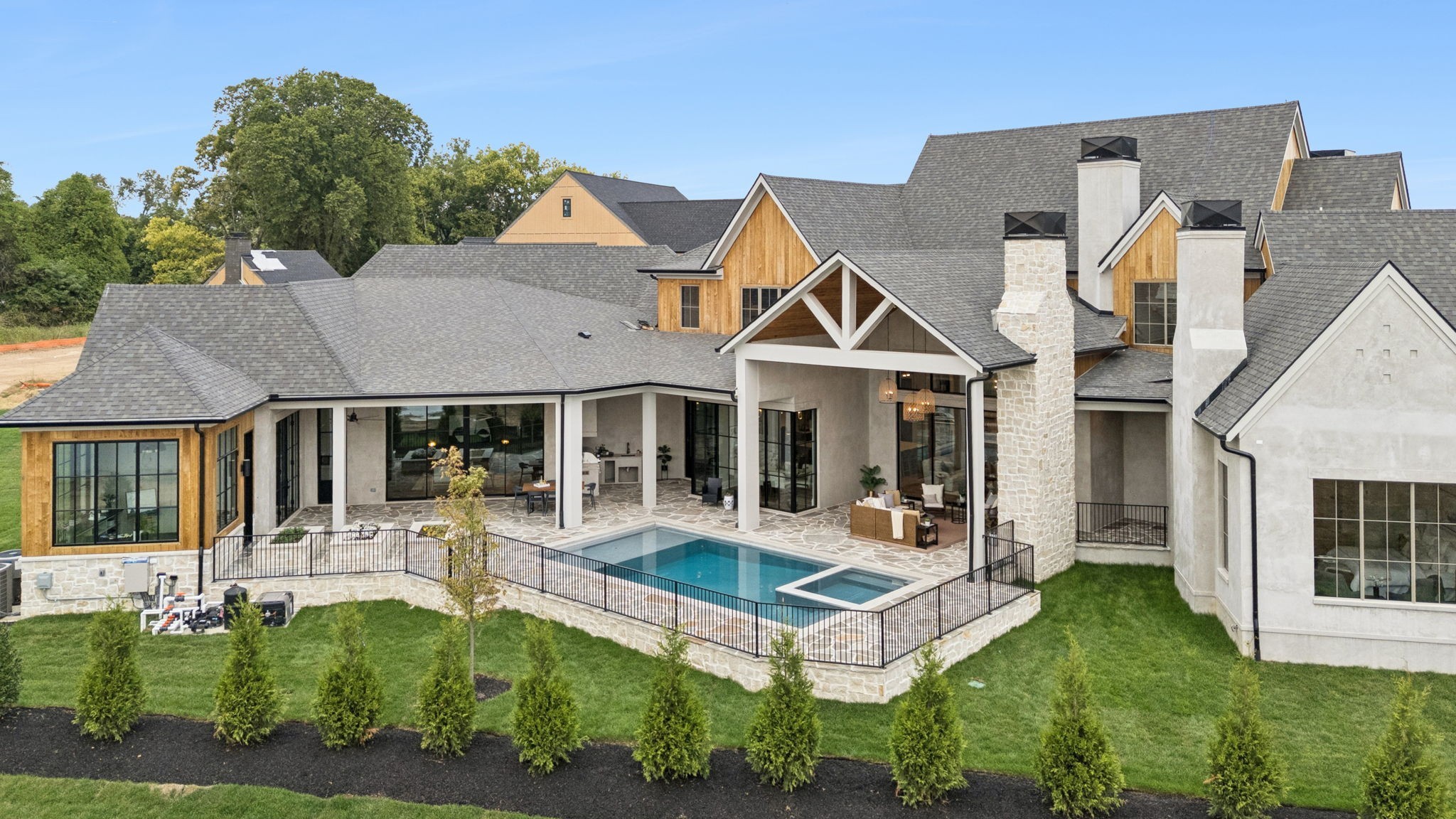 8101 Turning Point Dr