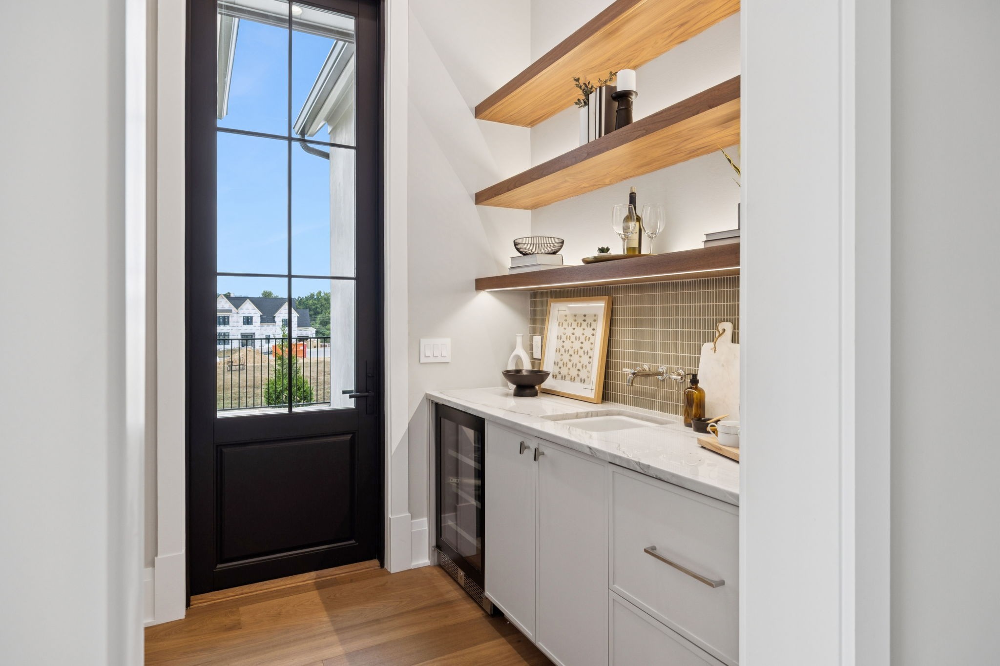 8101 Turning Point Dr