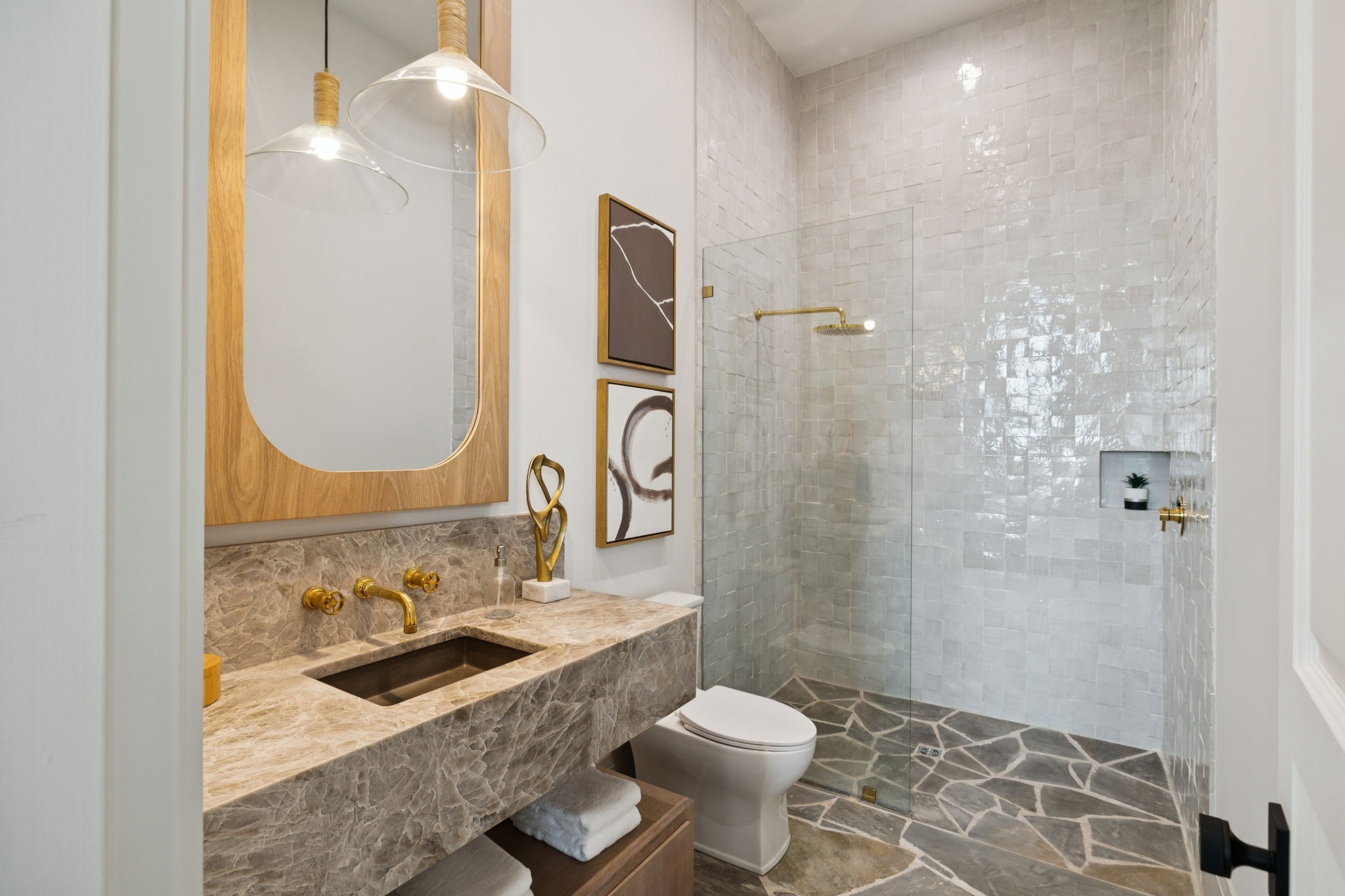 8101 Turning Point Dr