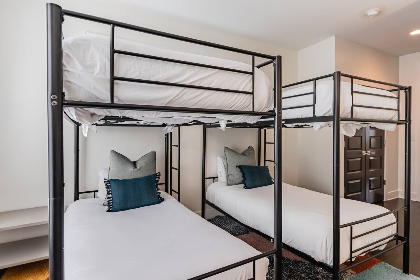 2410 Meharry Blvd Unit: 9