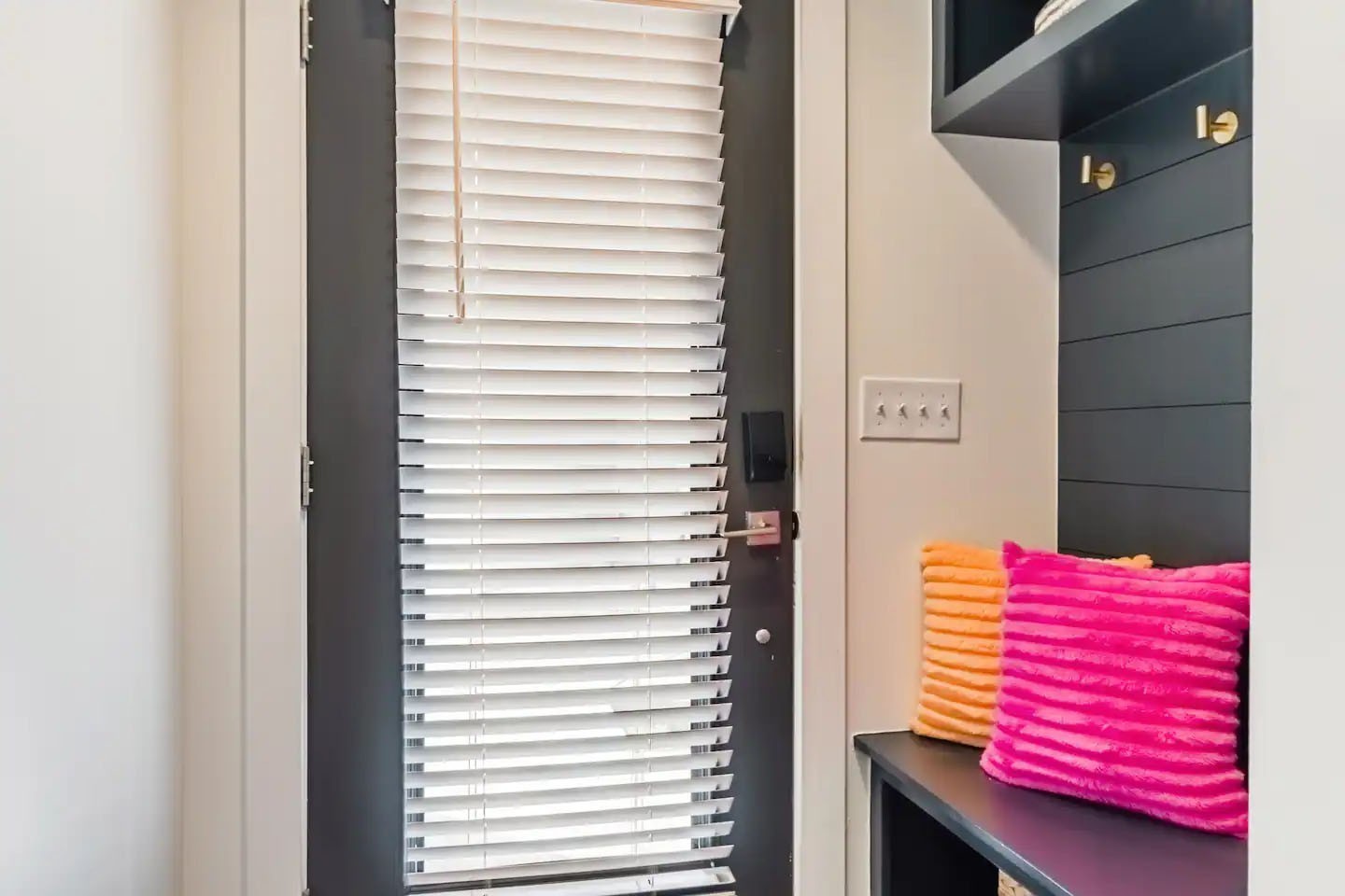 2410 Meharry Blvd Unit: 9