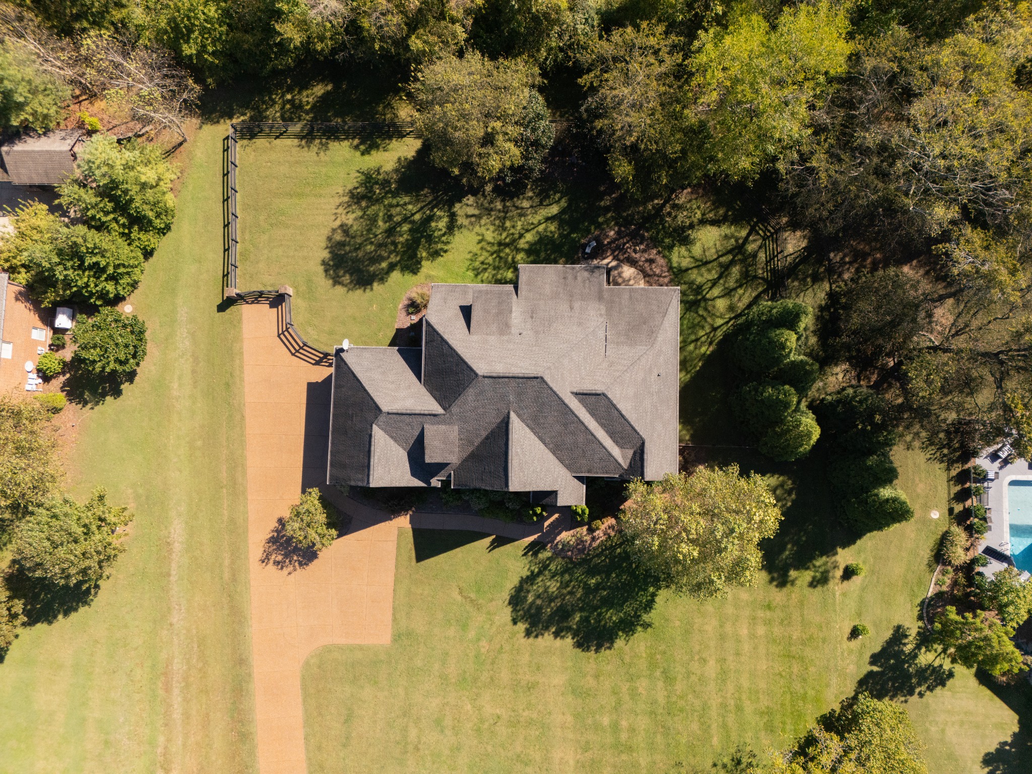 4308 Gallant Ridge Dr