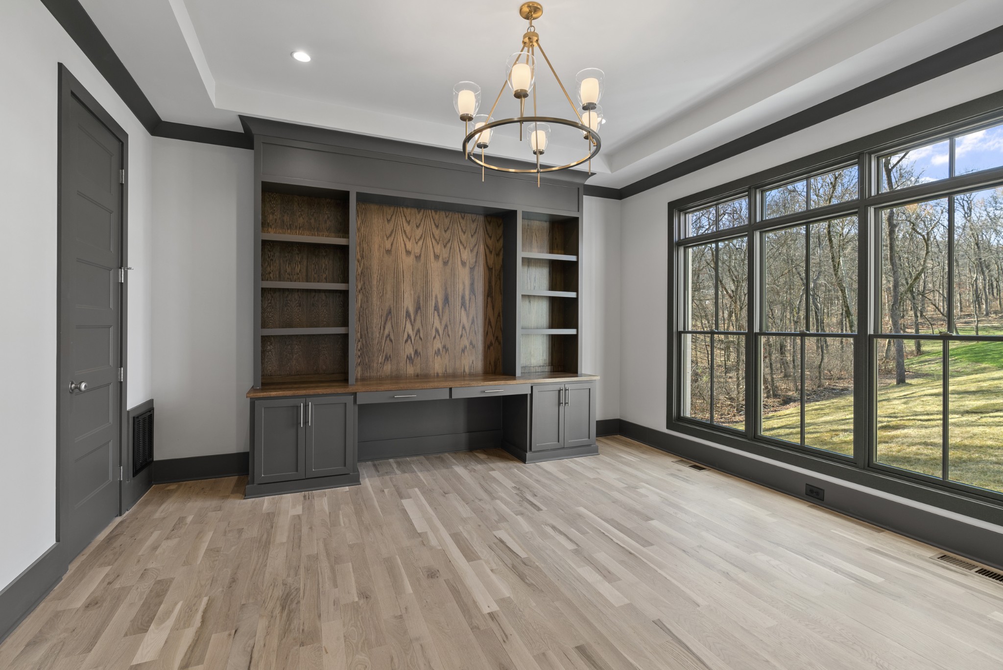 1638 Champagne Court