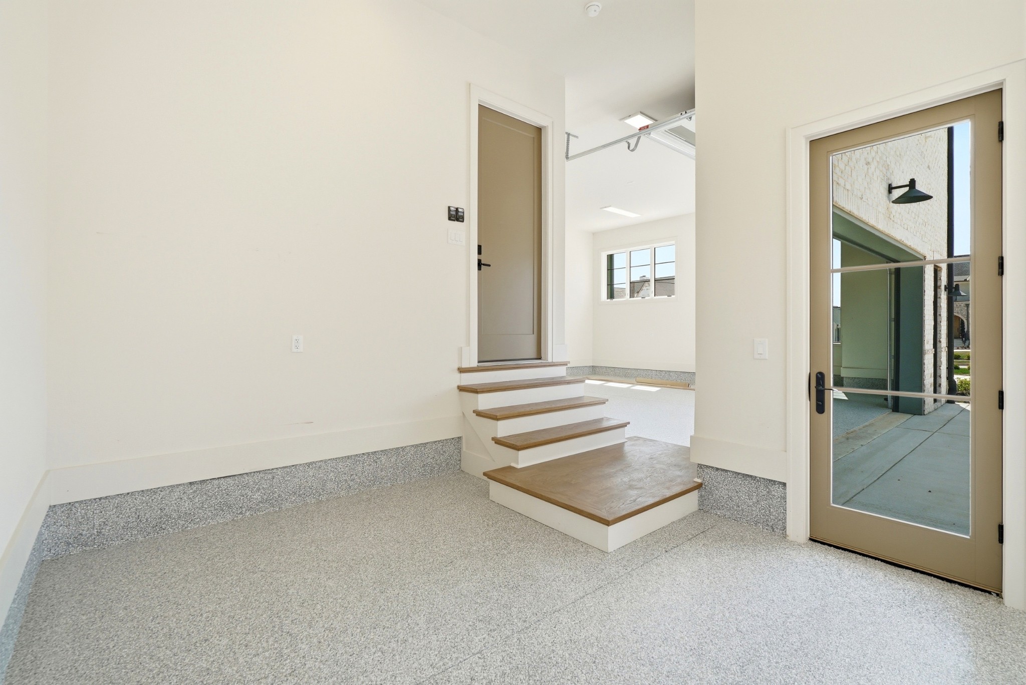 8106 Turning Point Dr