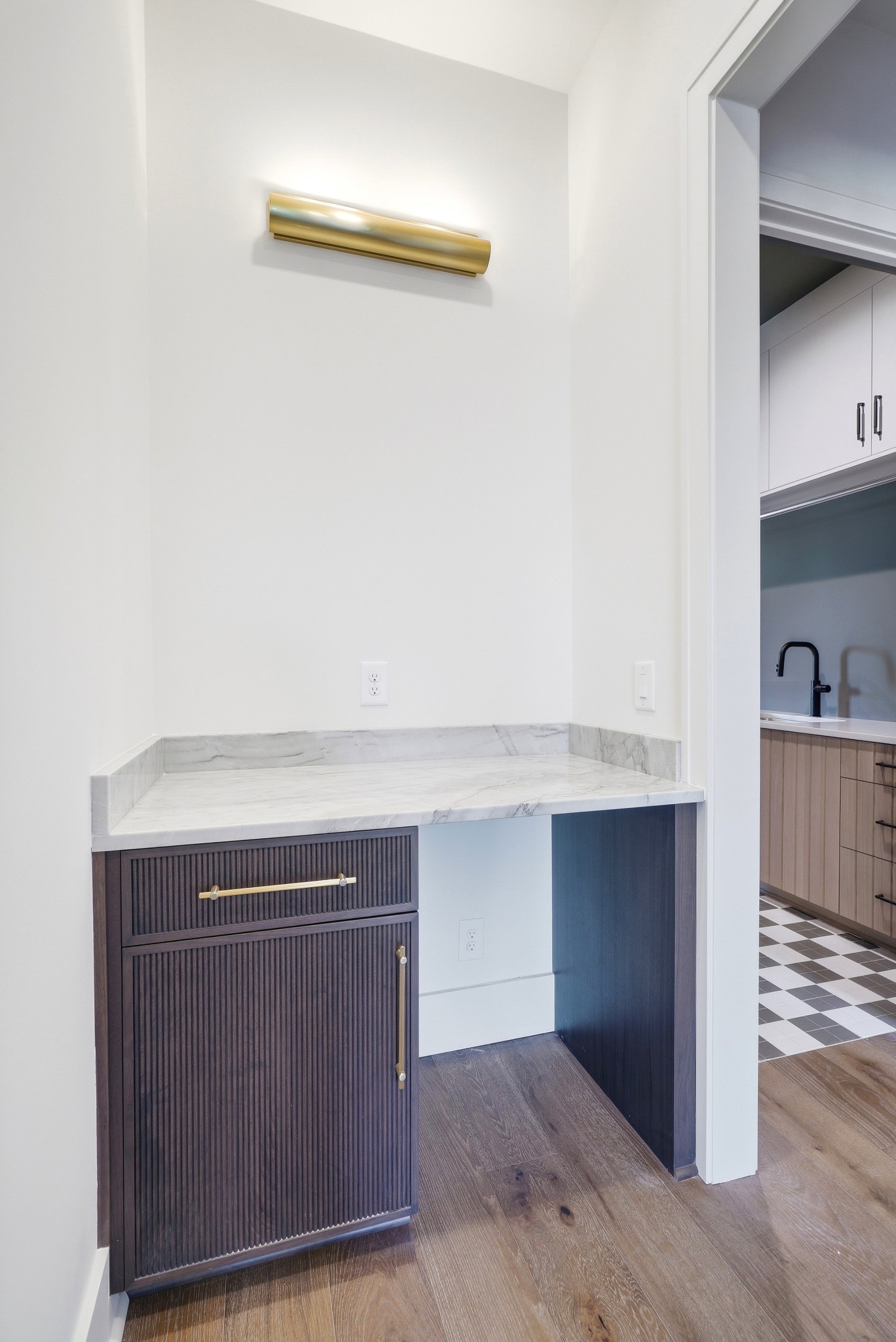 8106 Turning Point Dr