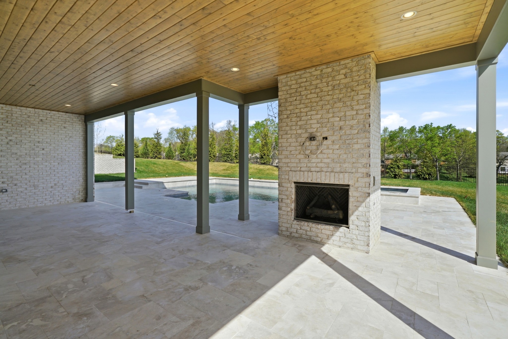 8106 Turning Point Dr