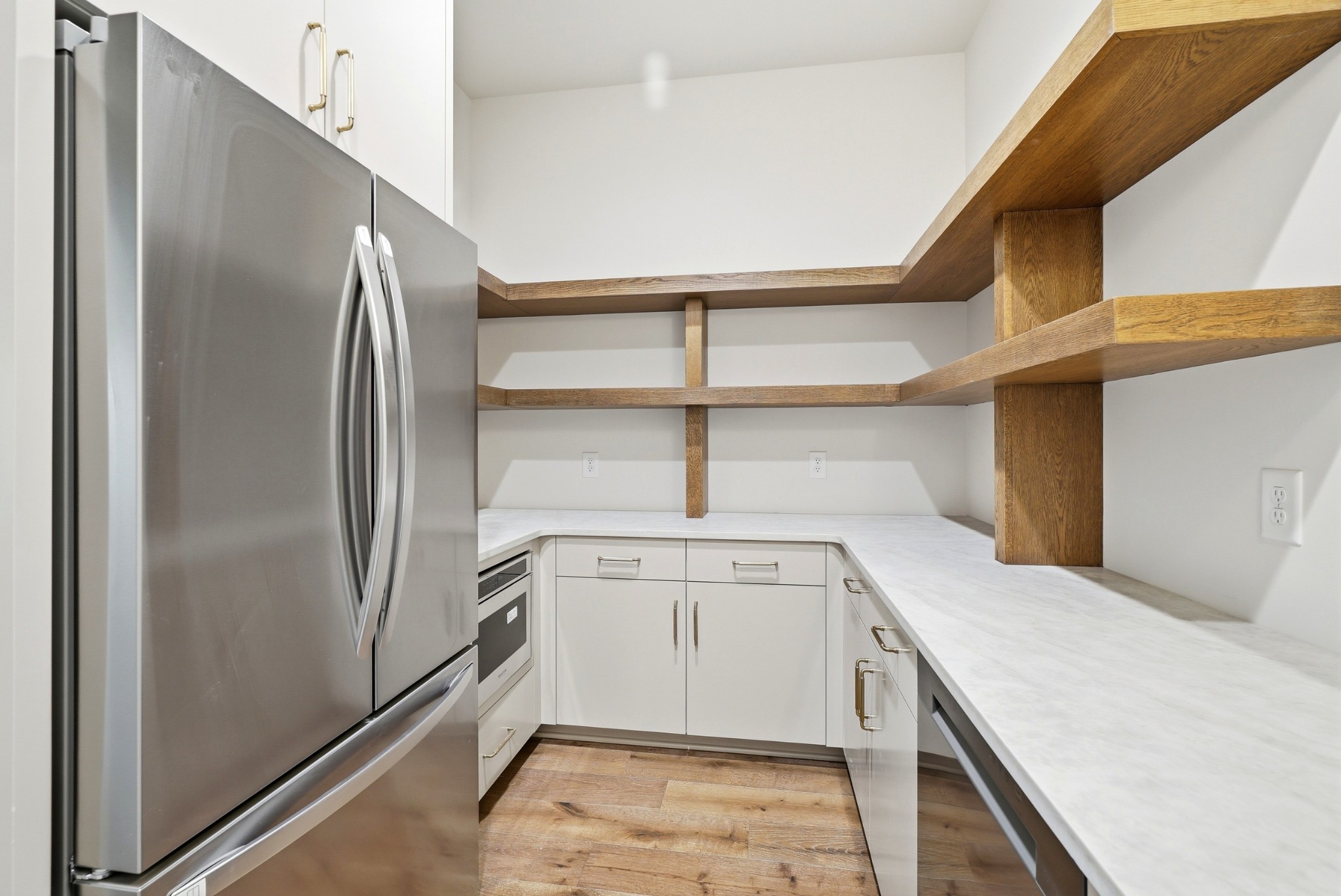 8106 Turning Point Dr