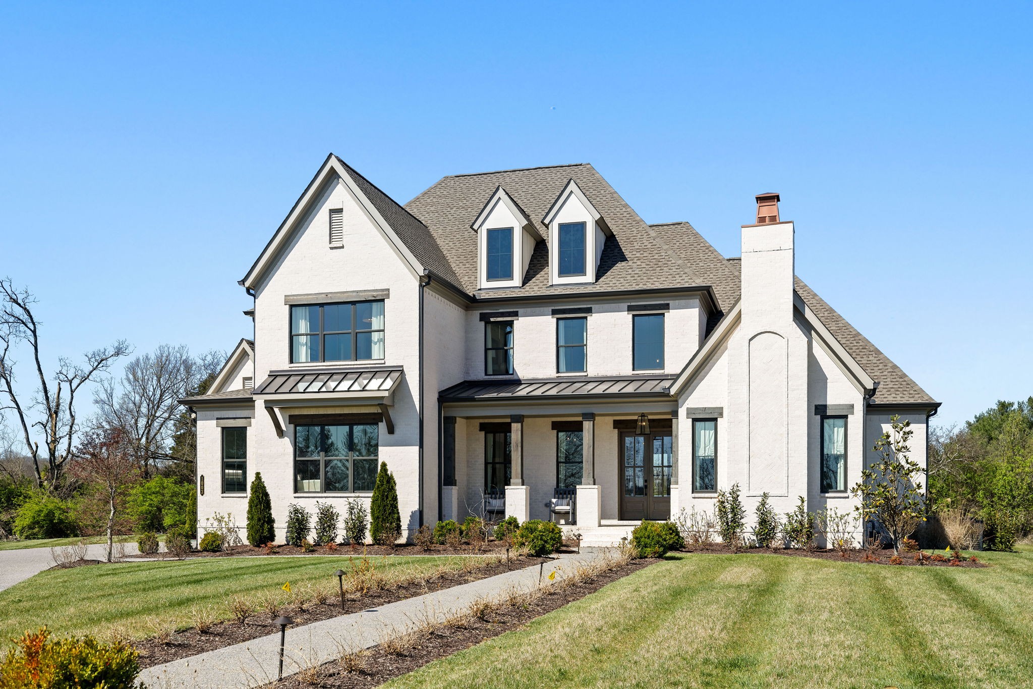 1003 Sinatra Drive