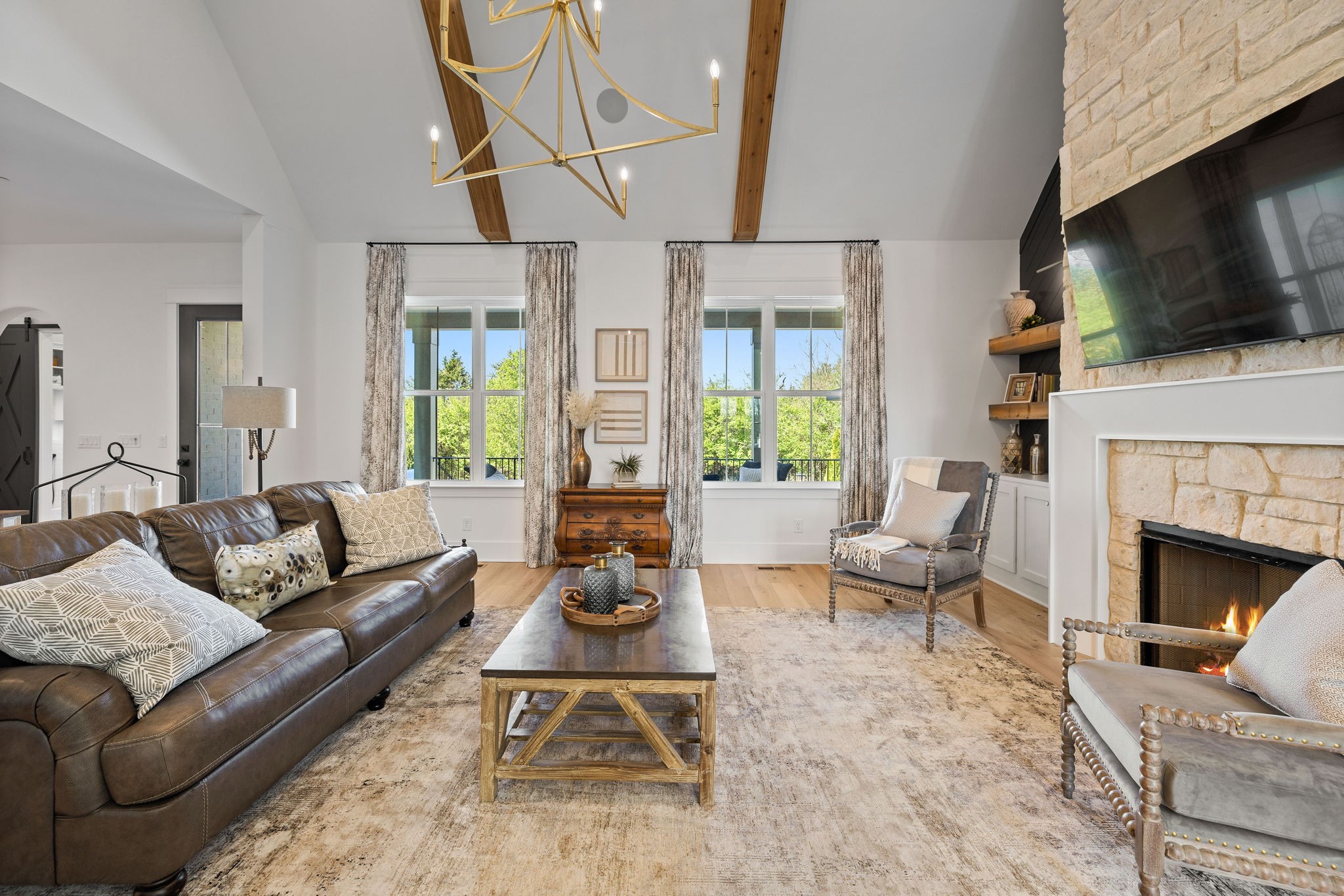 1003 Sinatra Drive