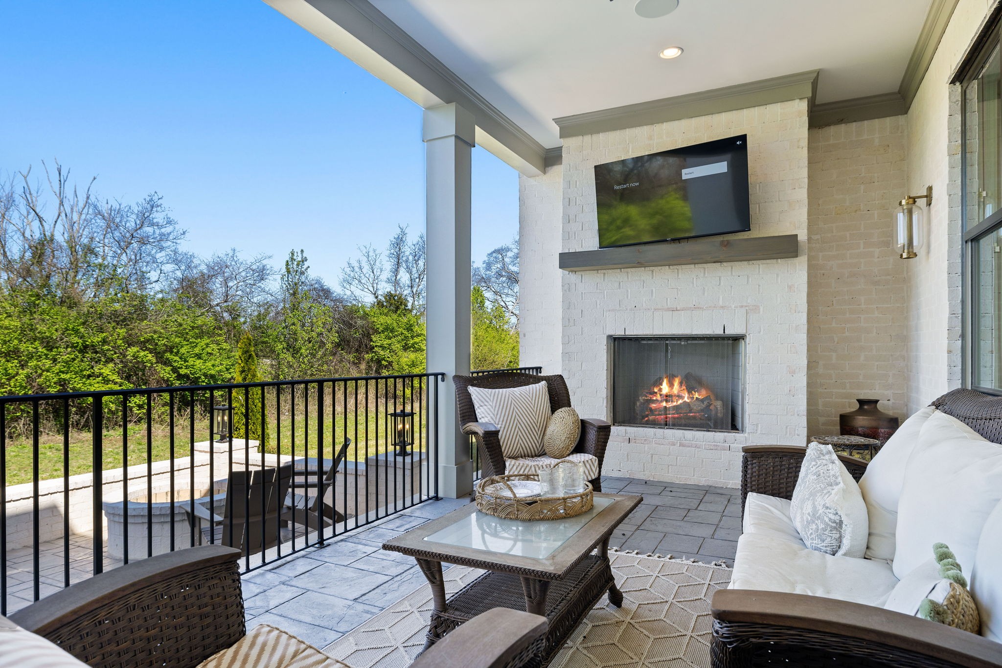 1003 Sinatra Drive