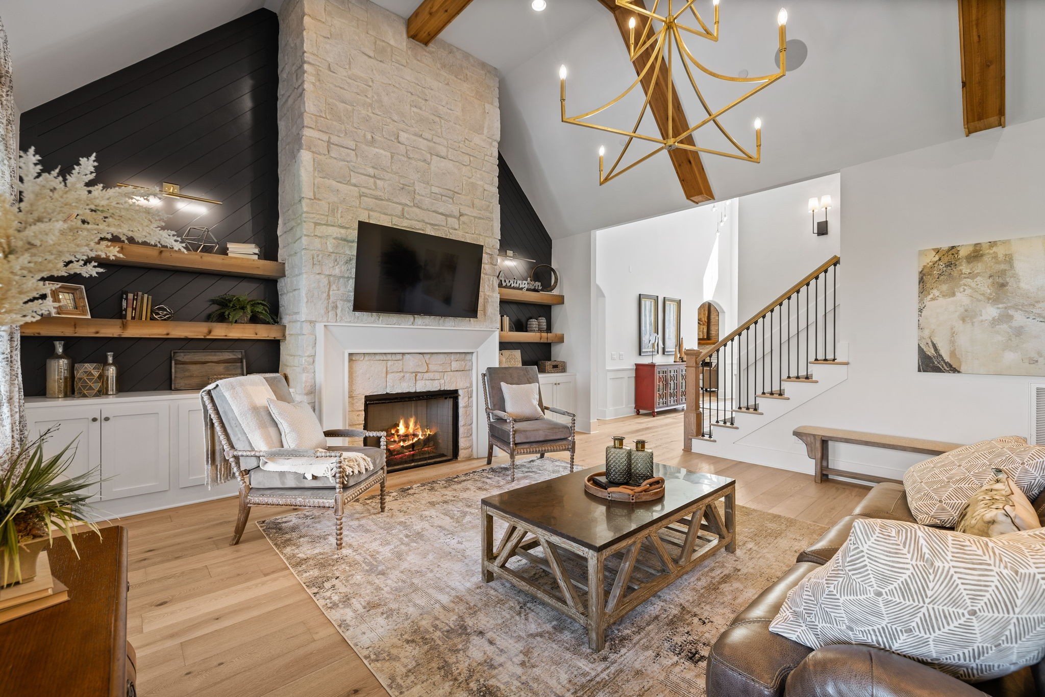 1003 Sinatra Drive