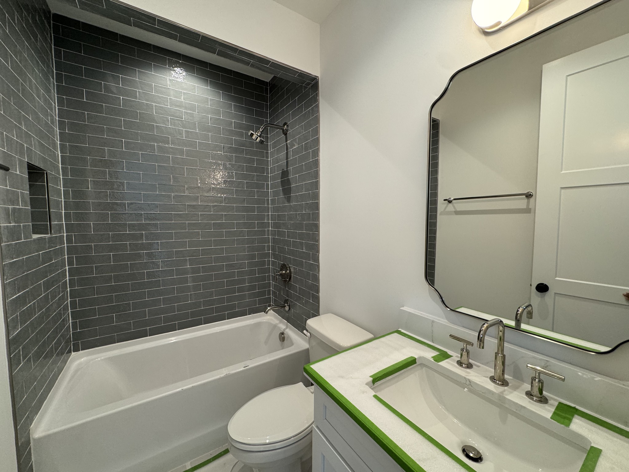 9405 Dewaal Ridge
