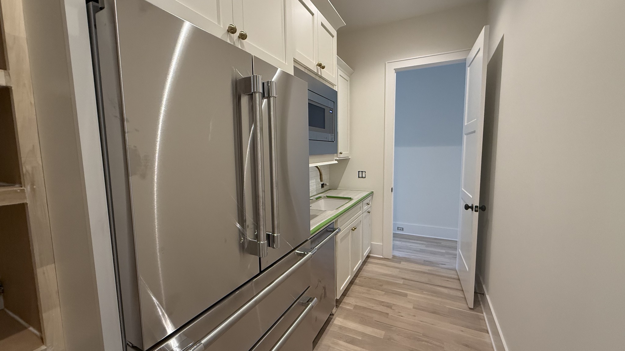 9405 Dewaal Ridge