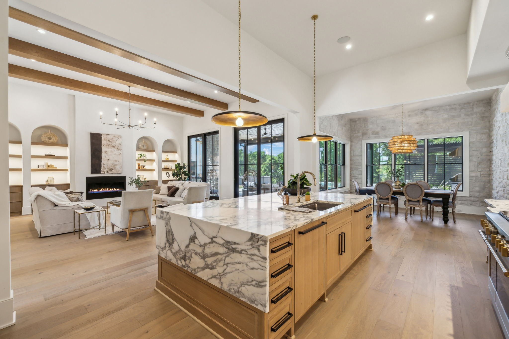 8104 Turning Point Dr