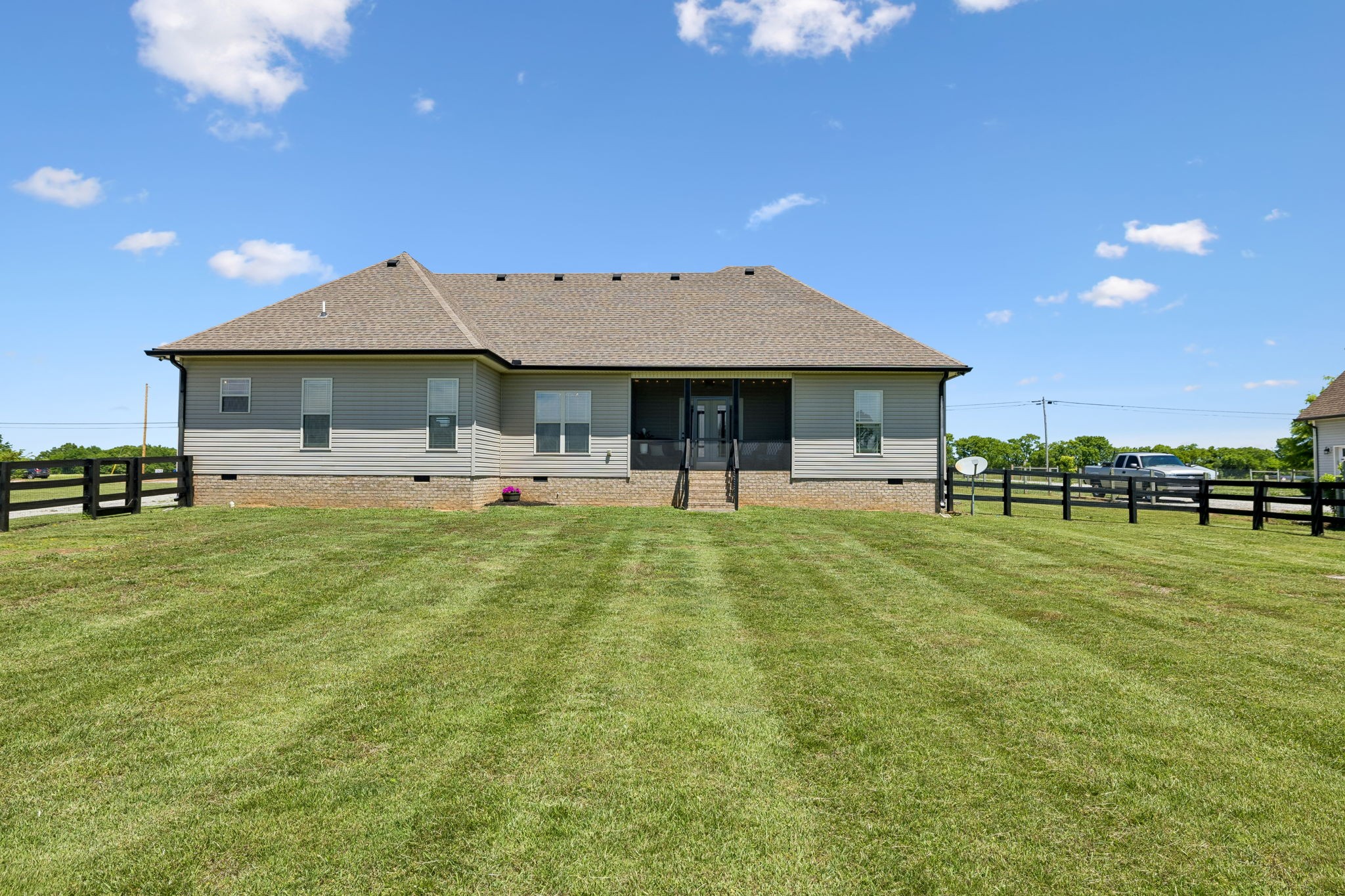 1357 Neil Rd