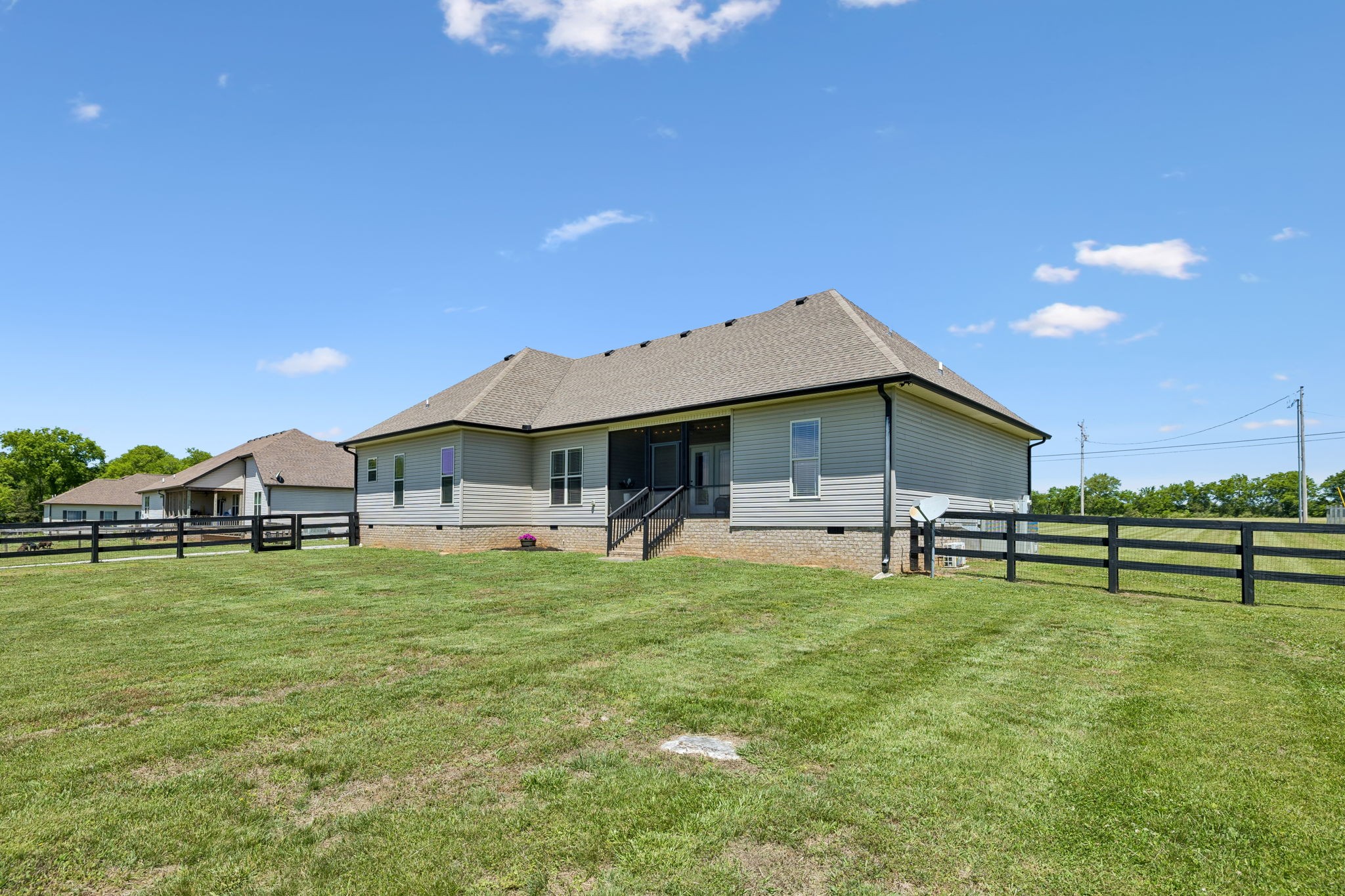 1357 Neil Rd