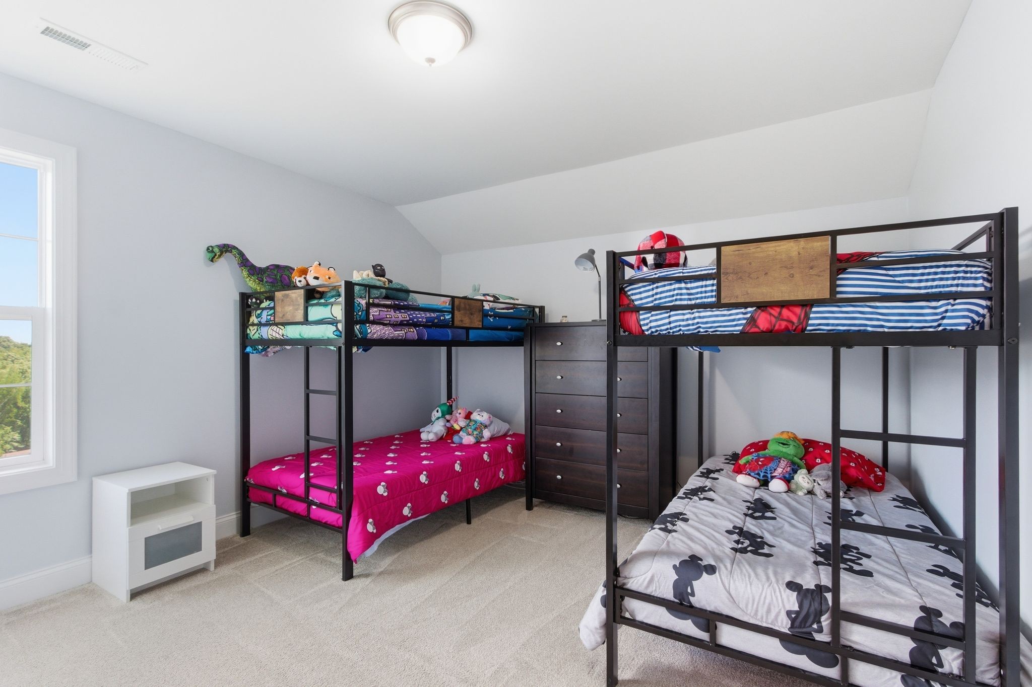 504 Cascade Dr