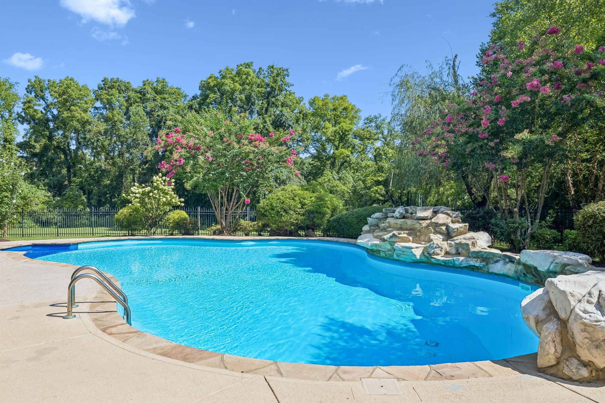 9510 Eldwick Dr
