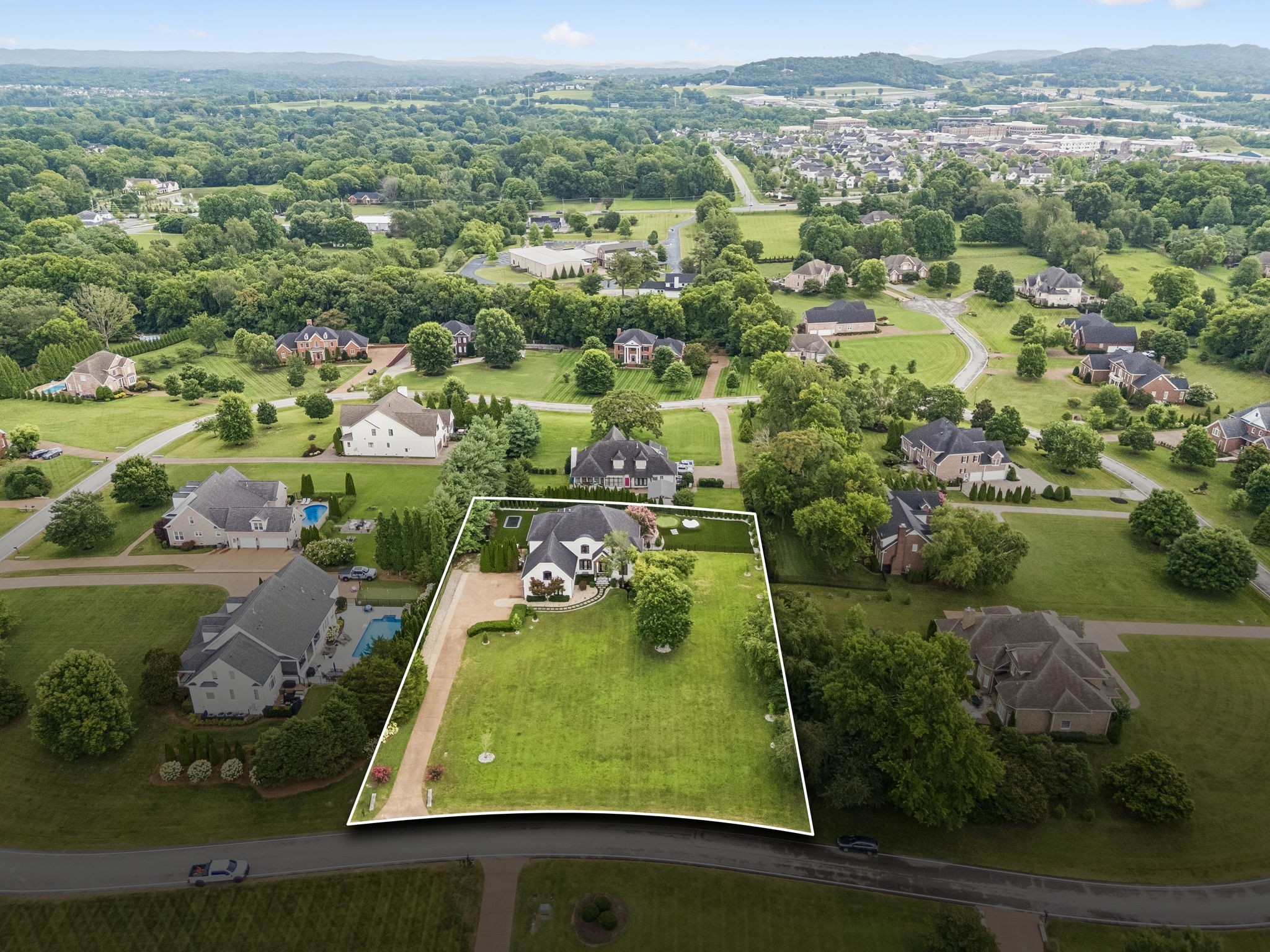 2112 Summer Hill Cir