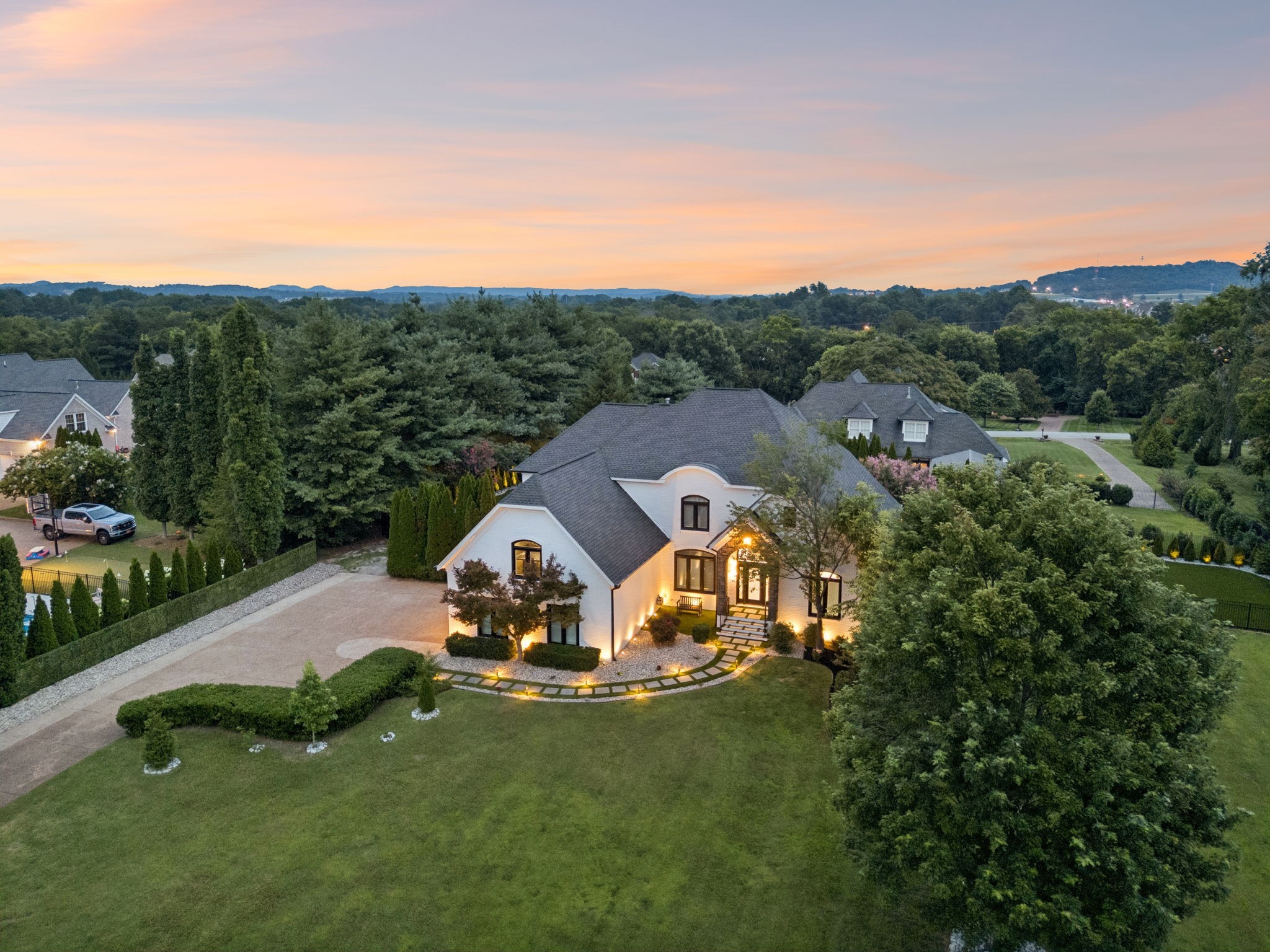 2112 Summer Hill Cir