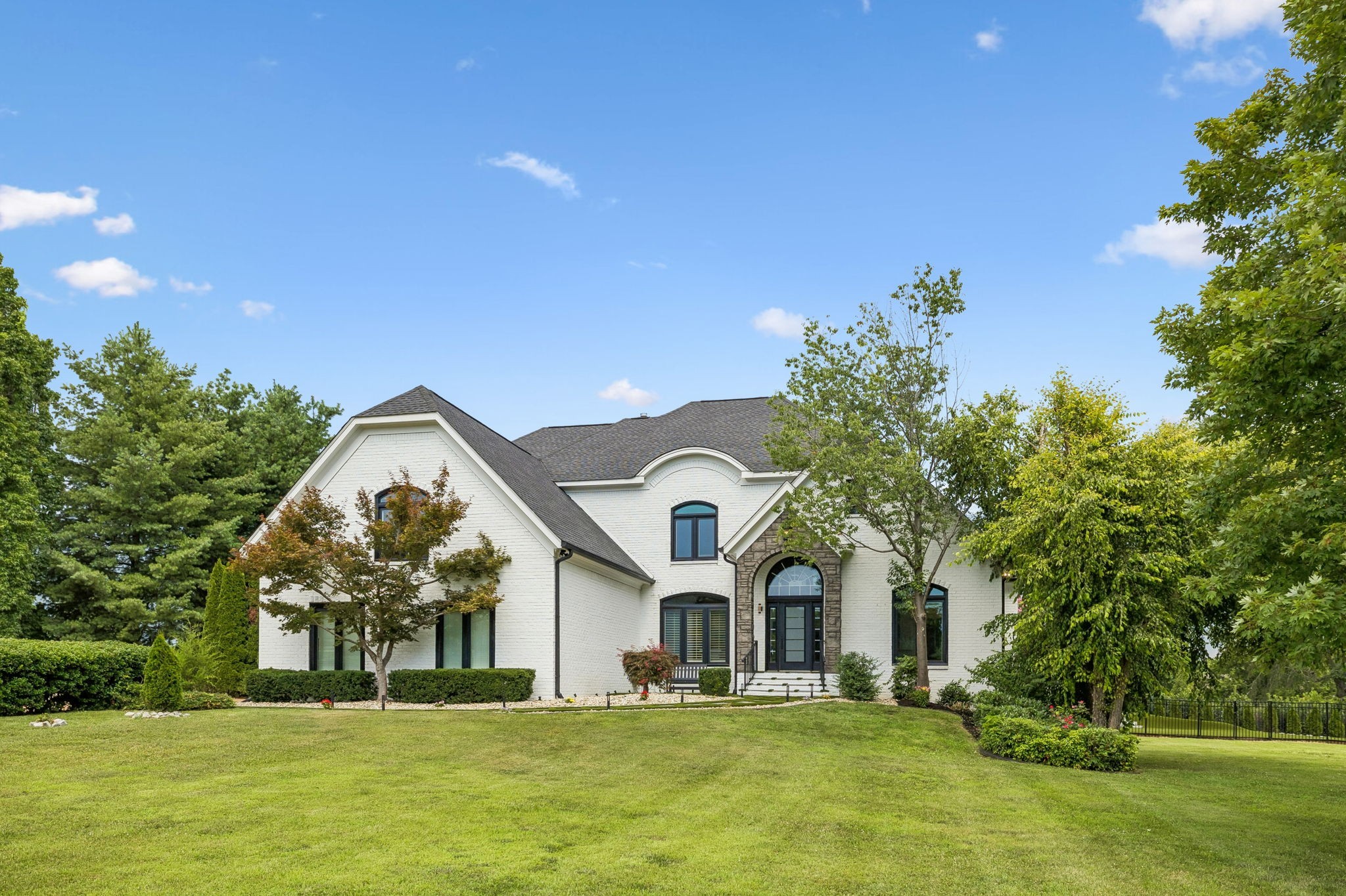 2112 Summer Hill Cir