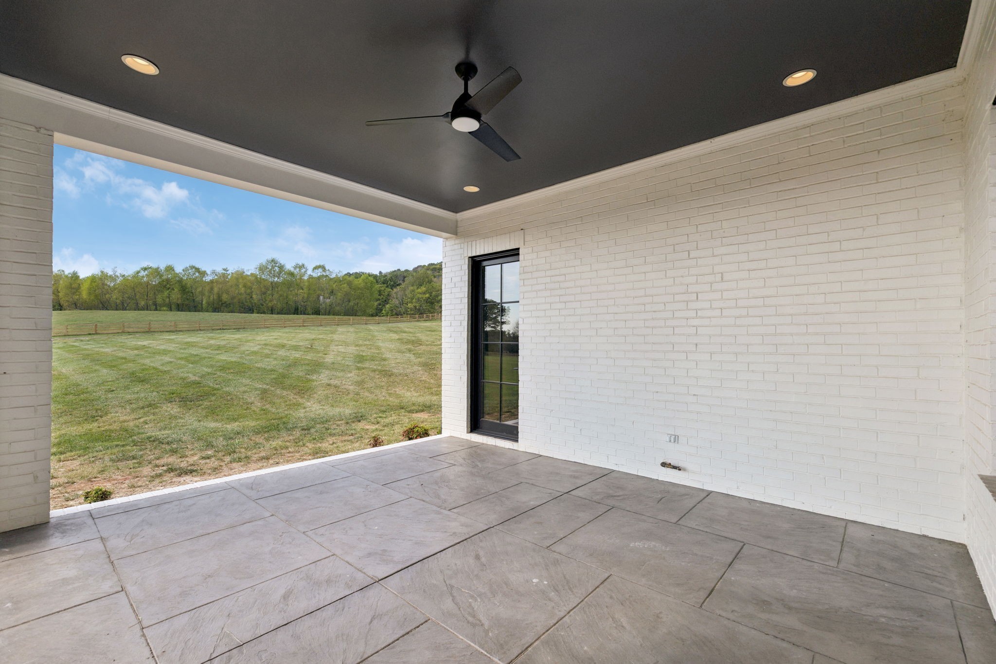 2245 Skinner Rd