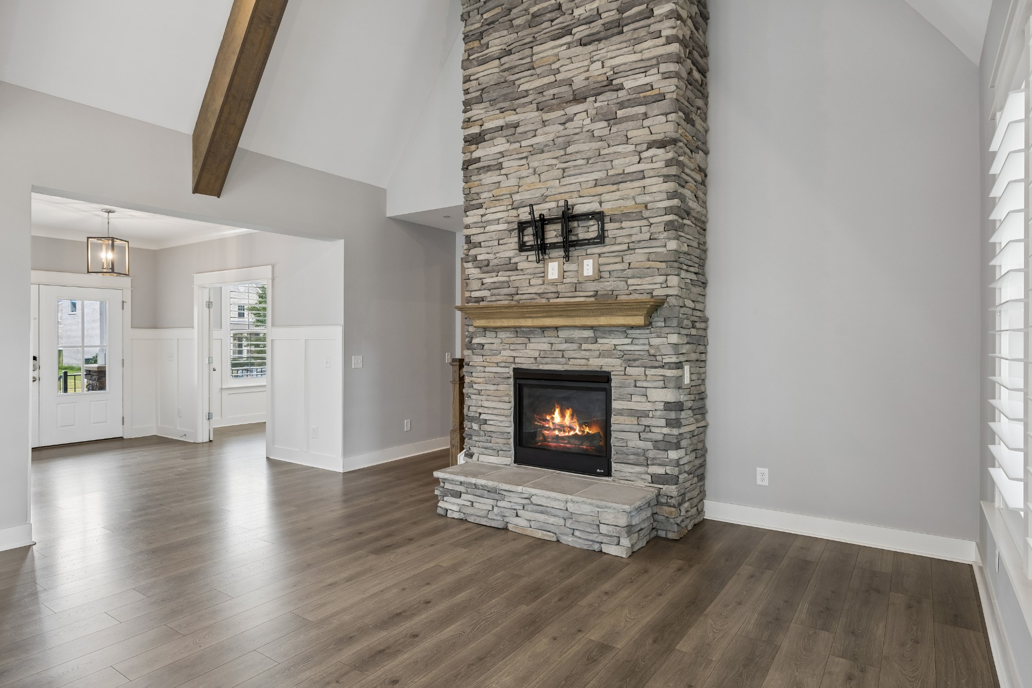 3231 Bradfield Dr