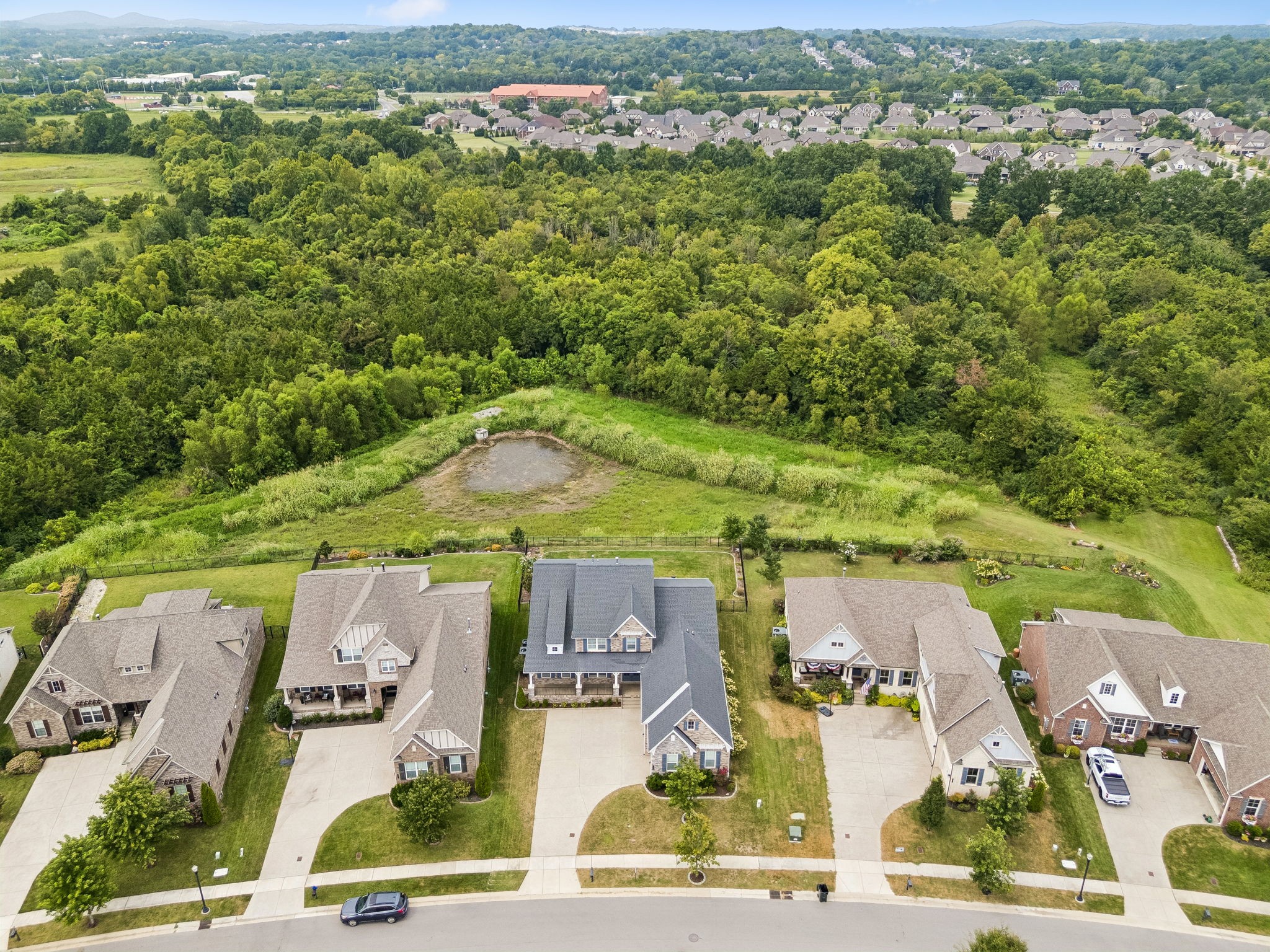 3231 Bradfield Dr