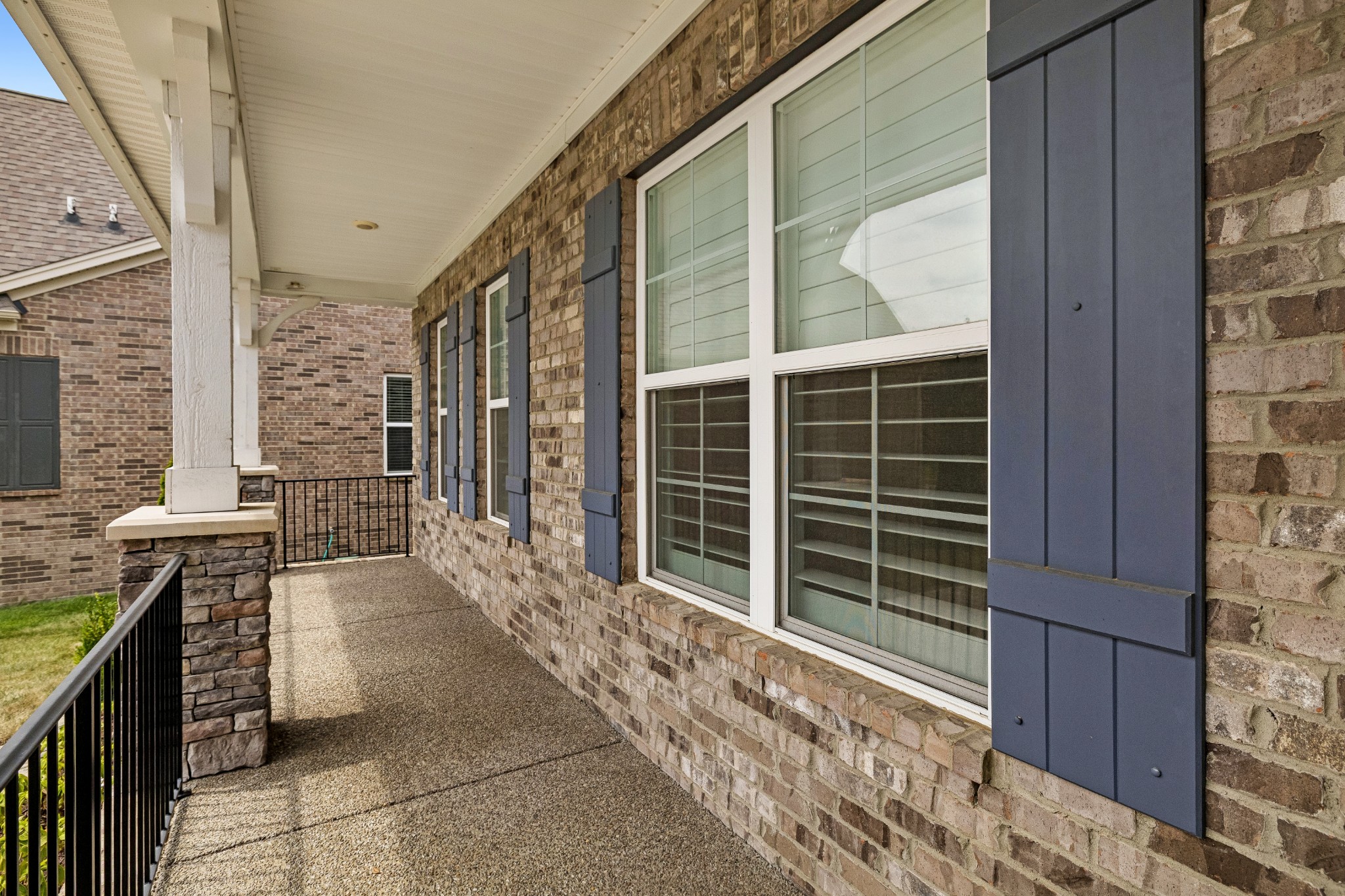 3231 Bradfield Dr
