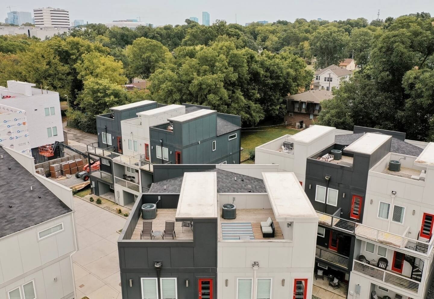 2410 Meharry Blvd Unit: 9