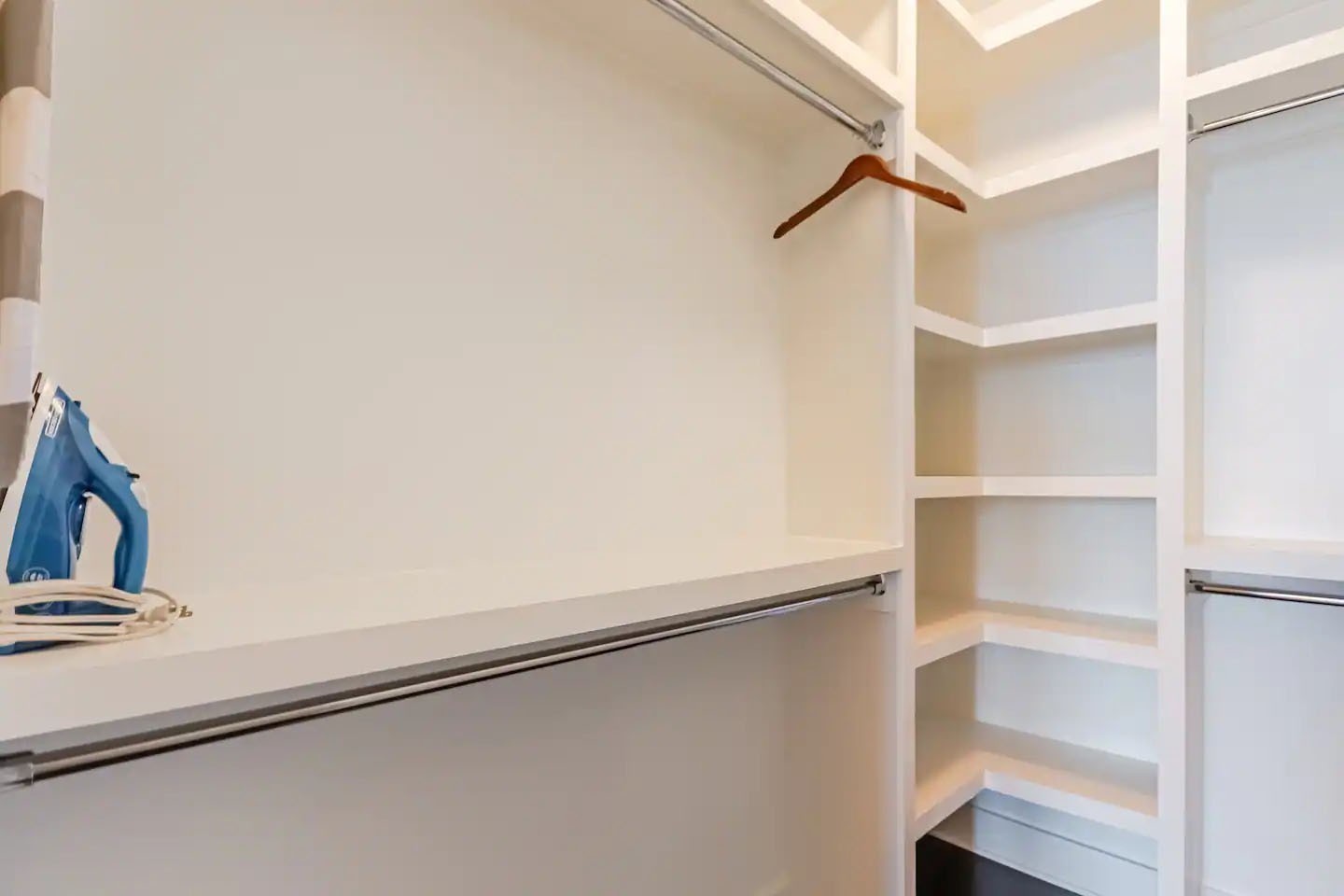 2410 Meharry Blvd Unit: 9